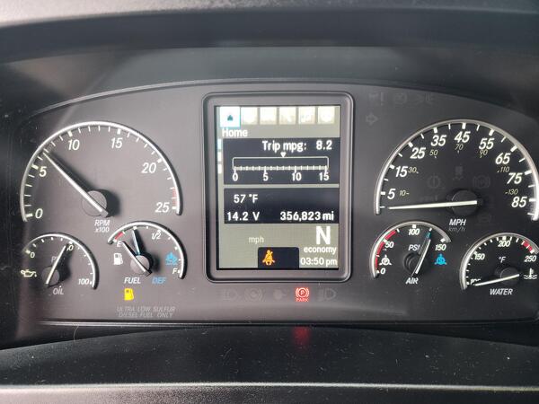 FREIGHTLINER CASCADIA 126SLP 2023