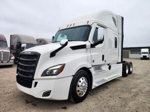 FREIGHTLINER CASCADIA 126SLP 2023