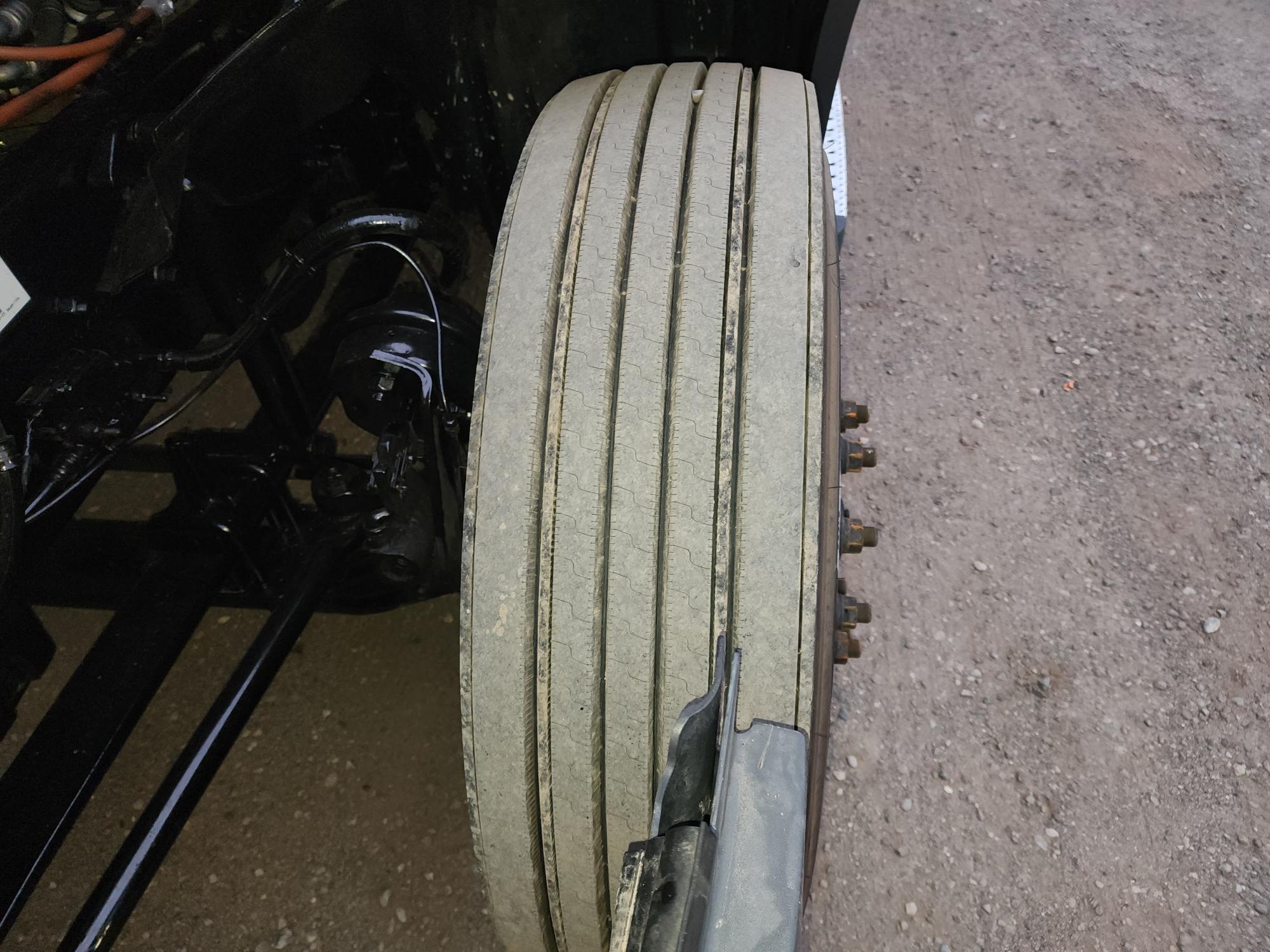 2019 FREIGHTLINER CASCADIA 126SLP - image 12