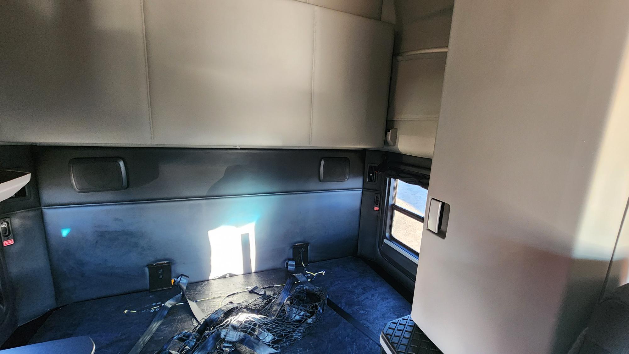 2023 KENWORTH T680 - image 21