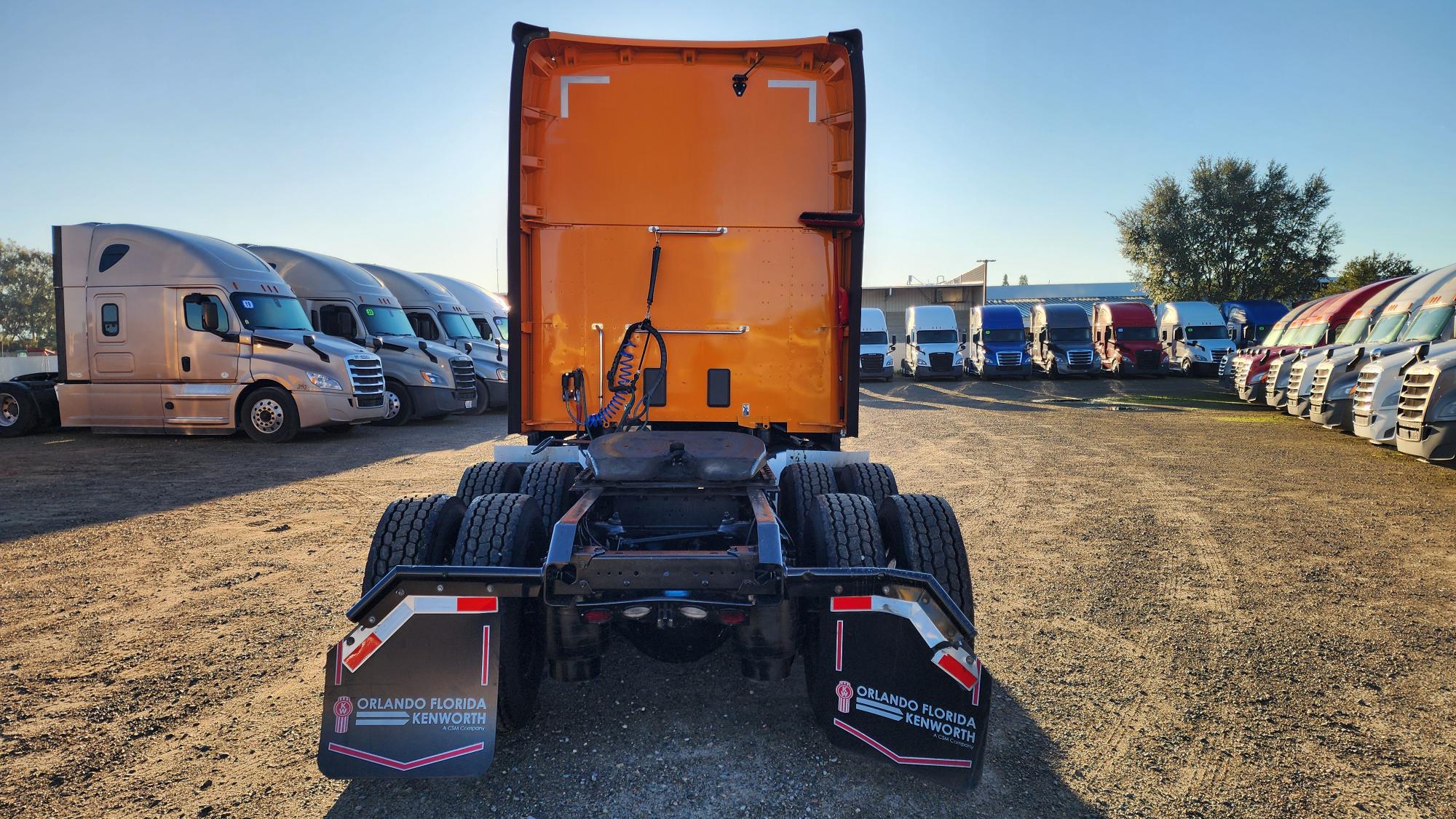 2023 KENWORTH T680 - image 3