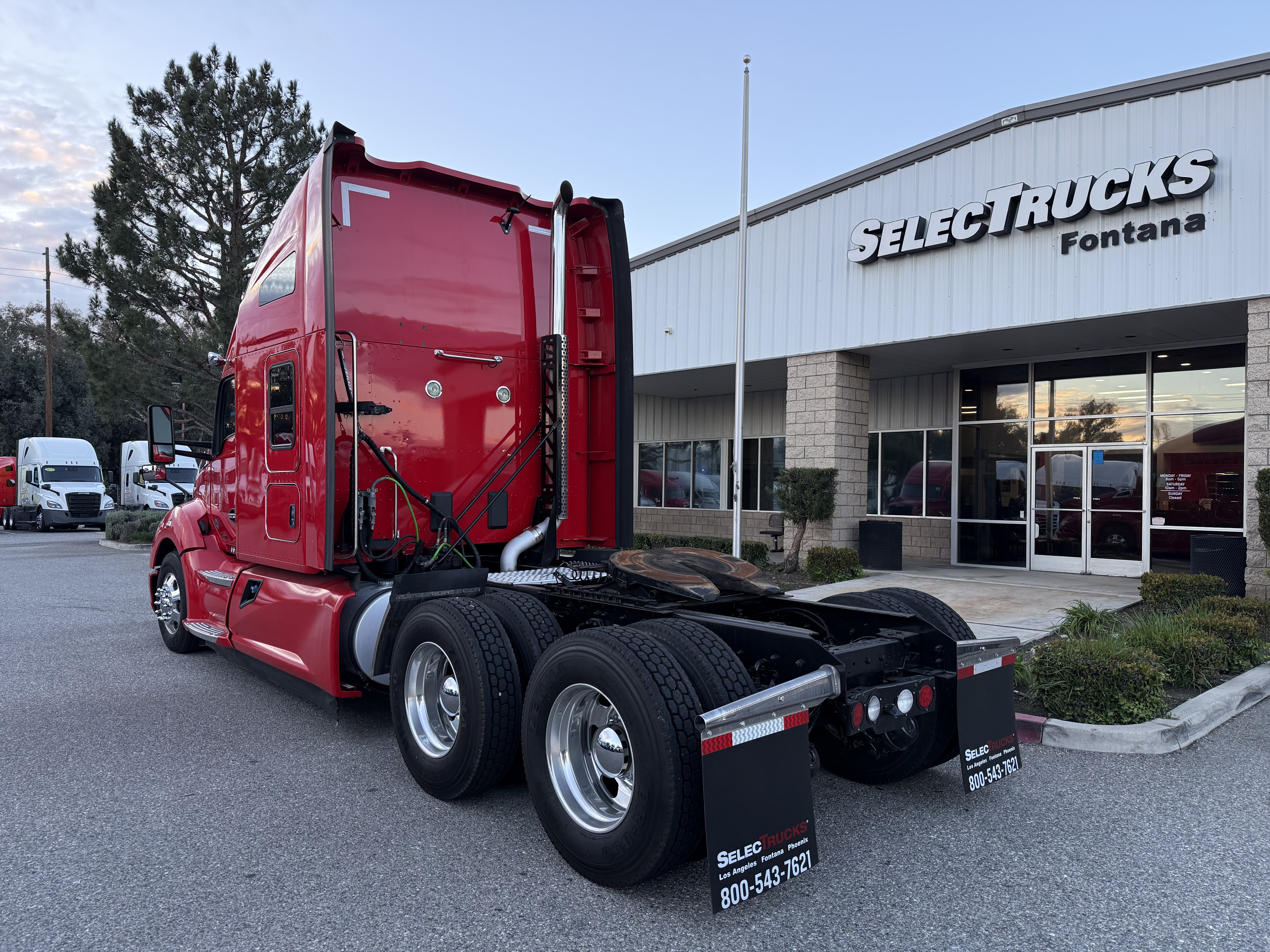2021 KENWORTH T680 - image 4