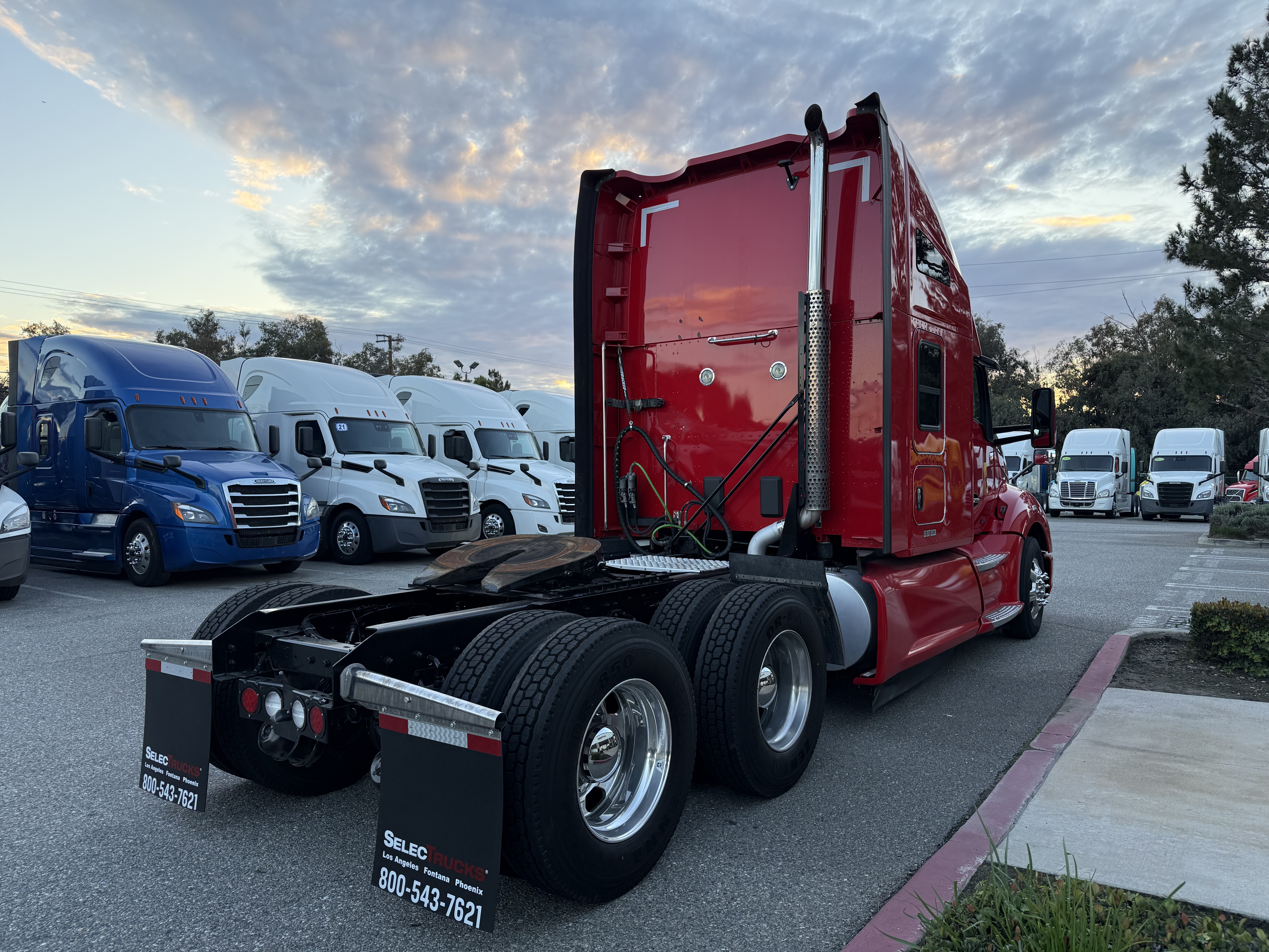 2021 KENWORTH T680 - image 6