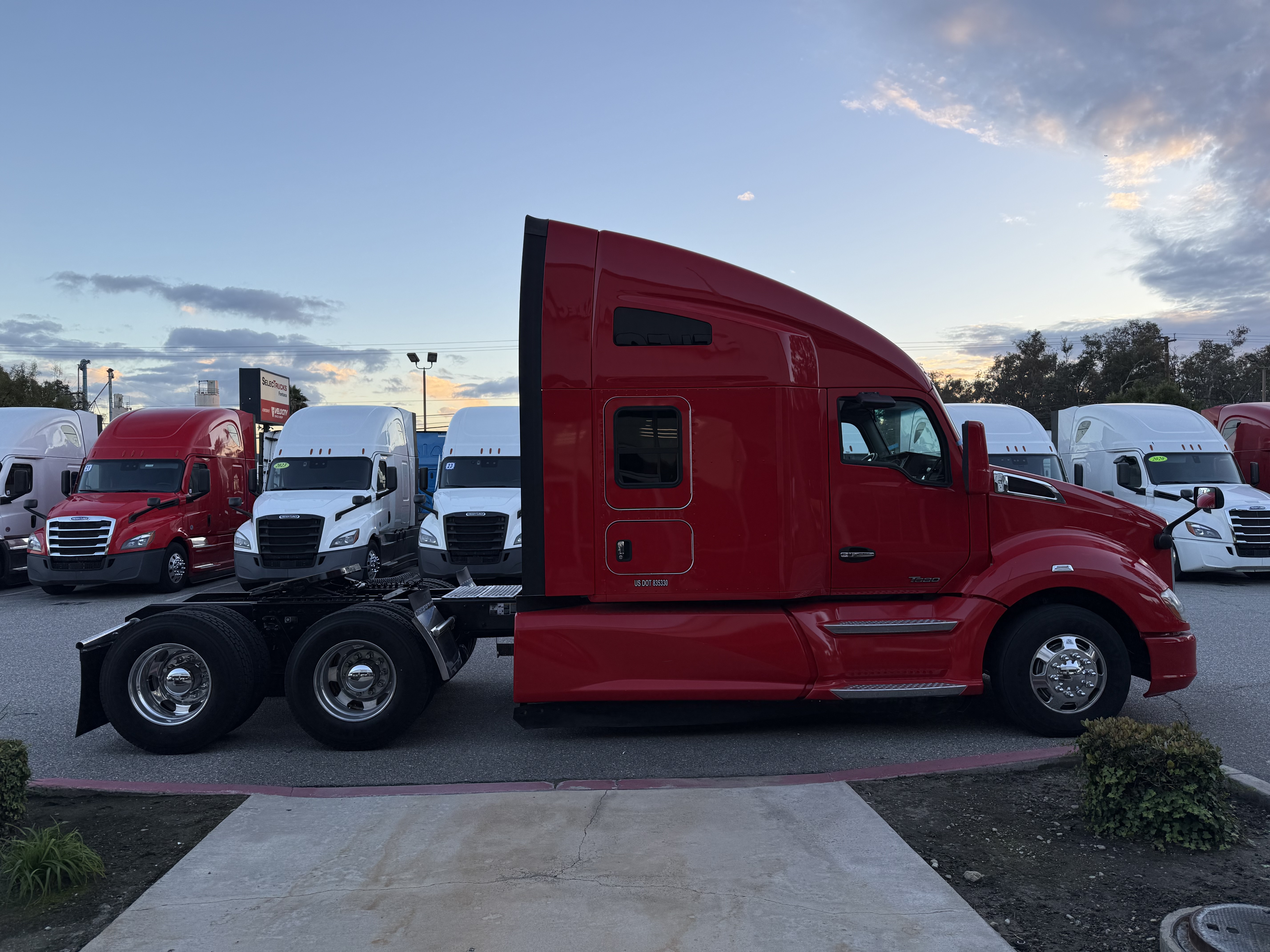 2021 KENWORTH T680 - image 7