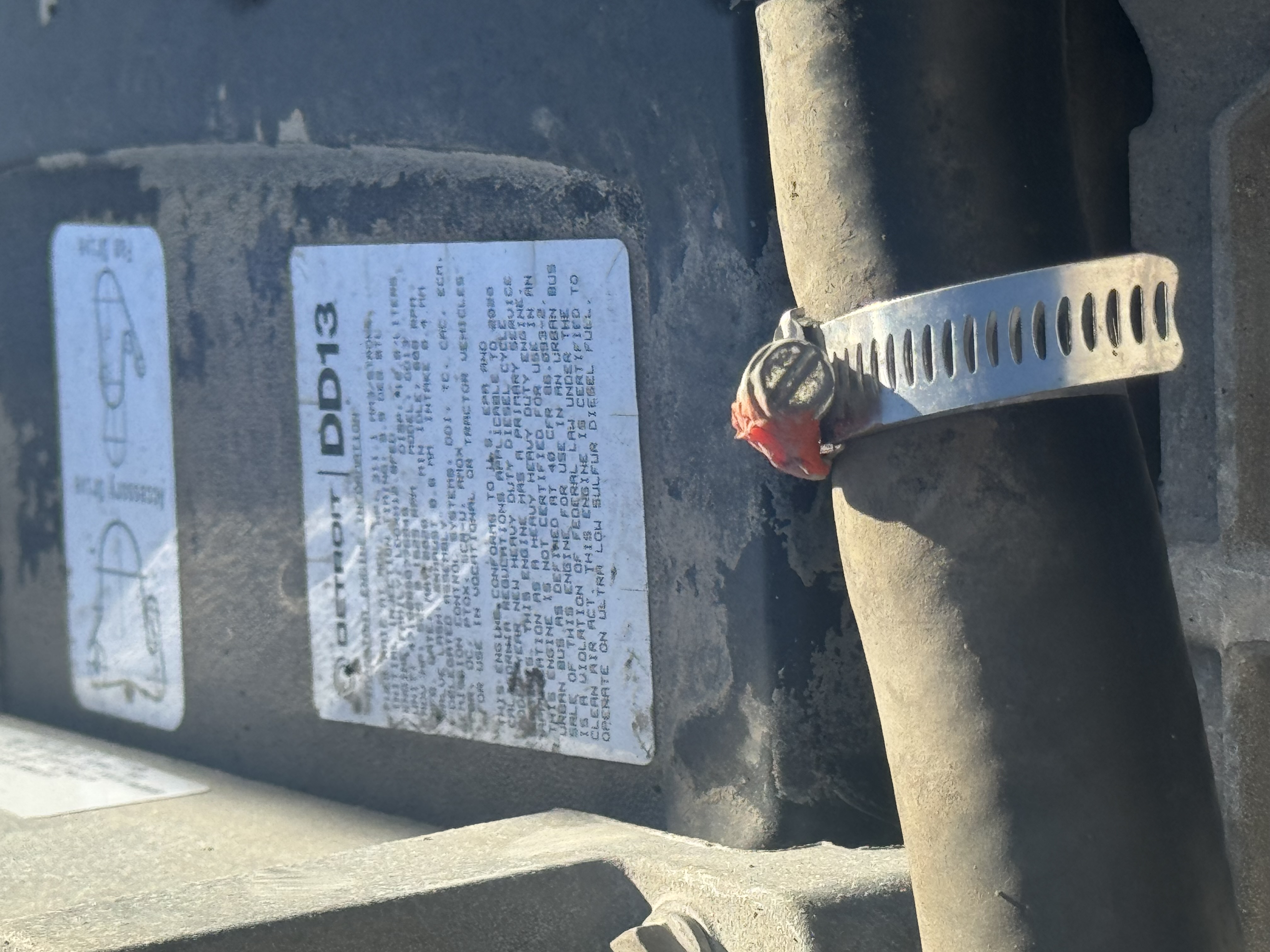 2021 FREIGHTLINER CASCADIA 126DC - image 11