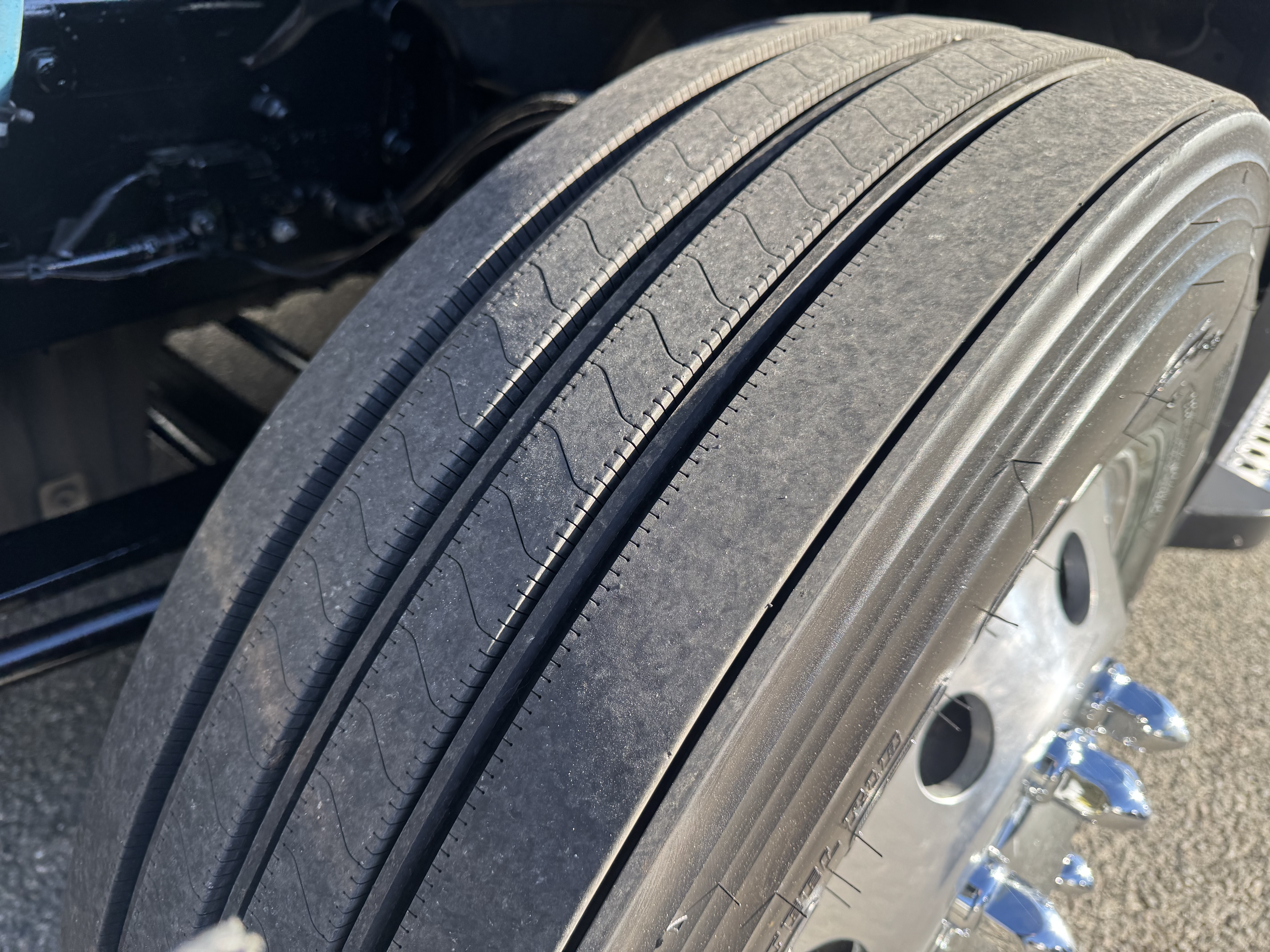 2021 FREIGHTLINER CASCADIA 126DC - image 13