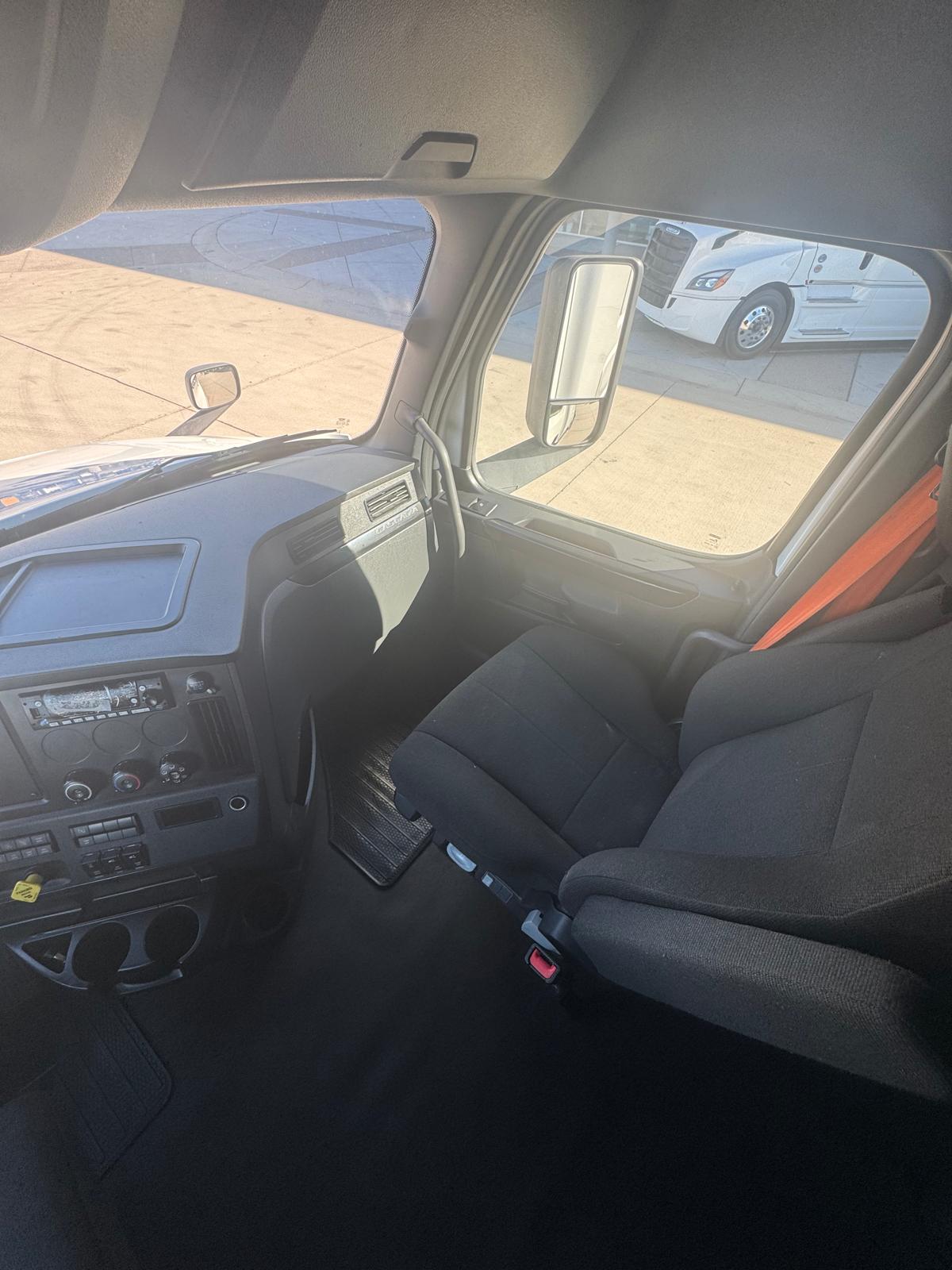 2023 FREIGHTLINER CASCADIA 126SLP - image 21