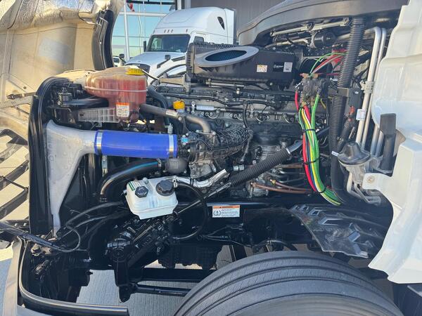 FREIGHTLINER CASCADIA 126SLP 2023 14