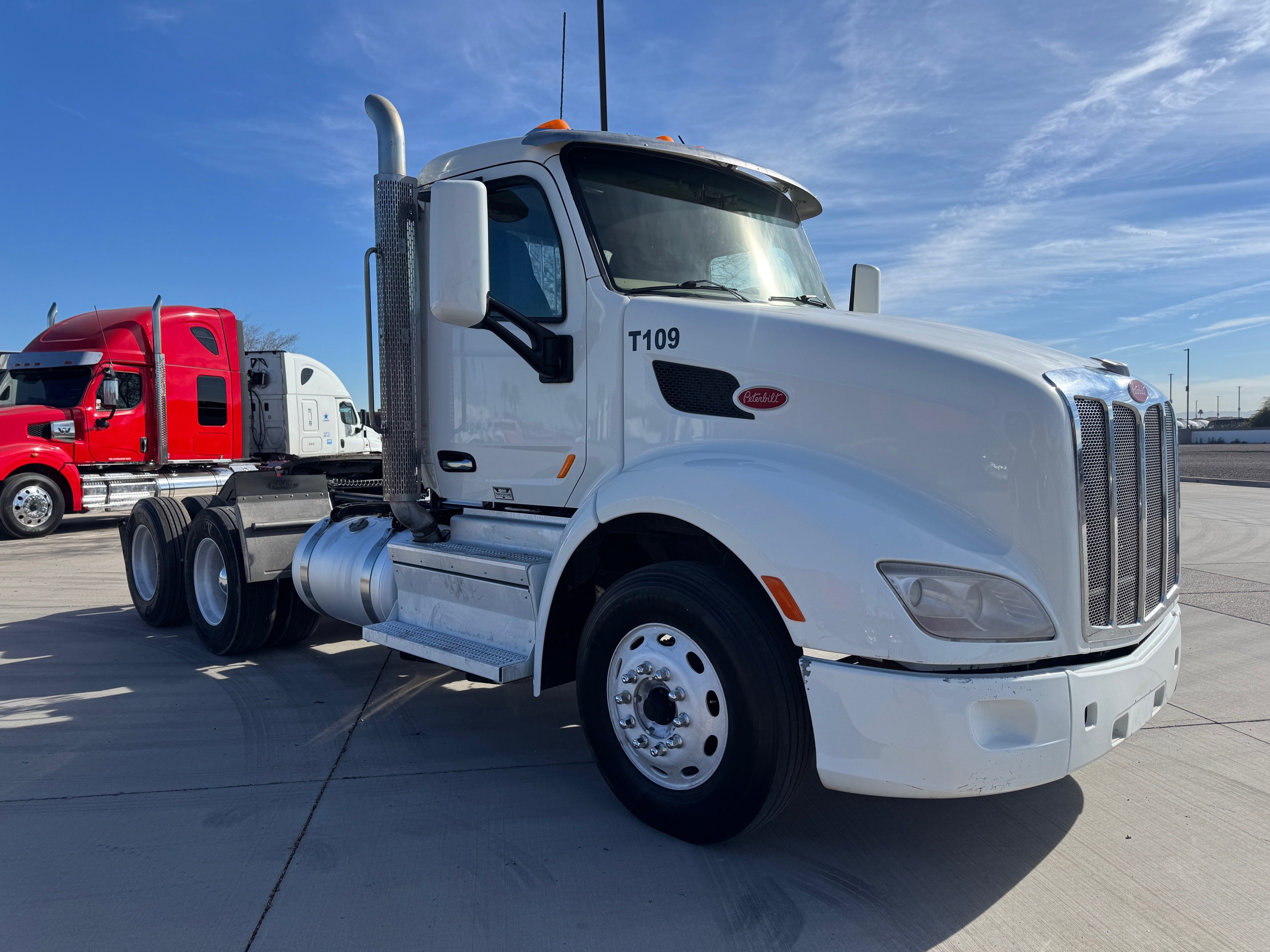2021 PETERBILT 579 - image 8