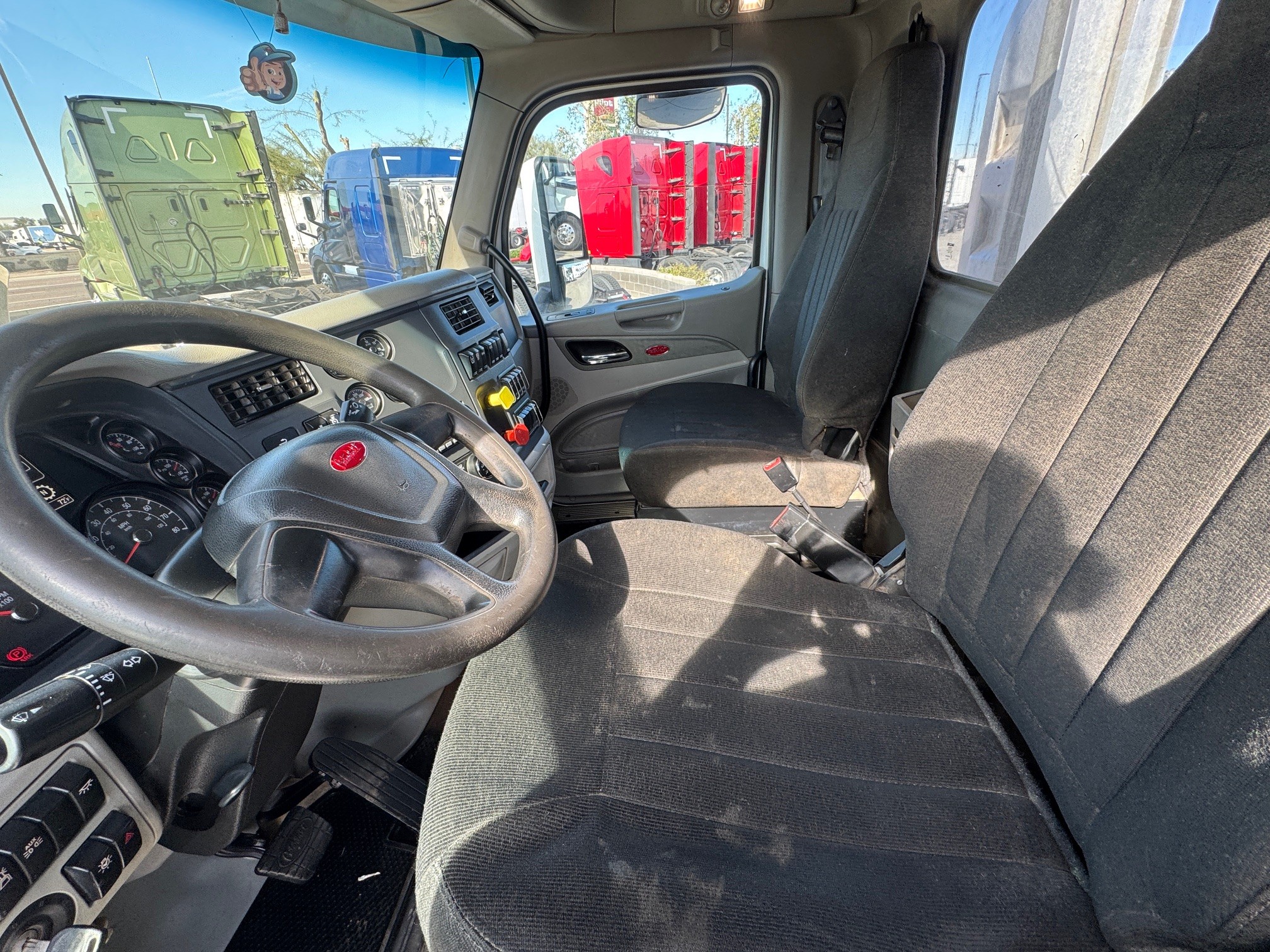 2021 PETERBILT 579 - image 16