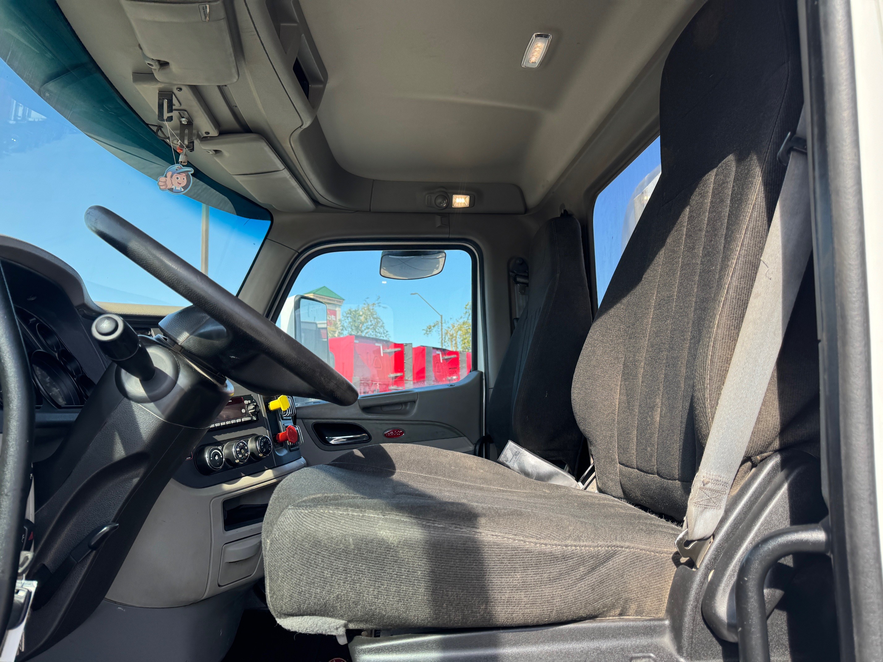 2021 PETERBILT 579 - image 14