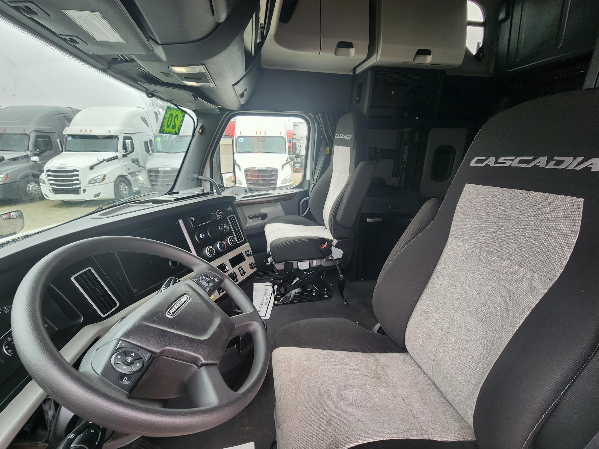 2020 FREIGHTLINER CASCADIA 126SLP - image 15
