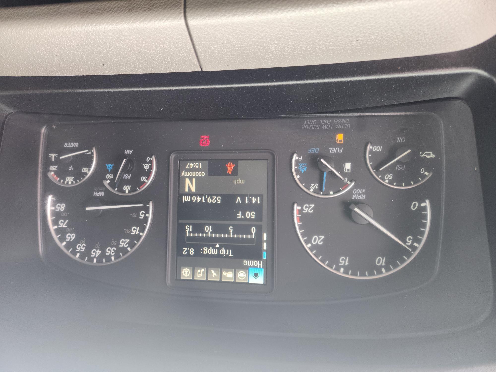 2020 FREIGHTLINER CASCADIA 126SLP - image 13