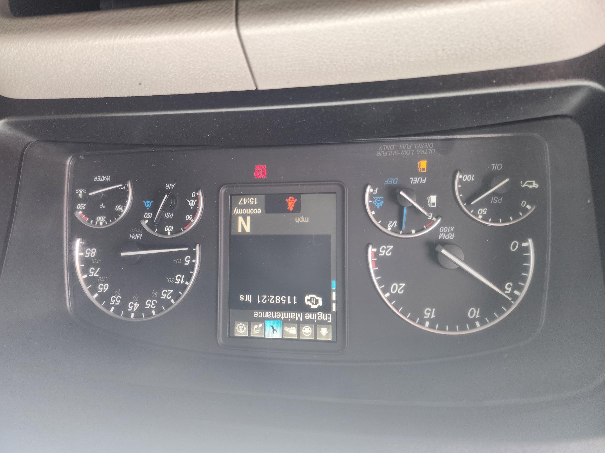 2020 FREIGHTLINER CASCADIA 126SLP - image 14