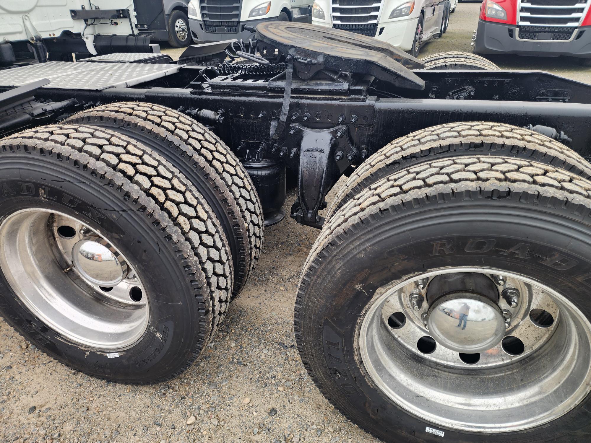 2020 FREIGHTLINER CASCADIA 126SLP - image 11