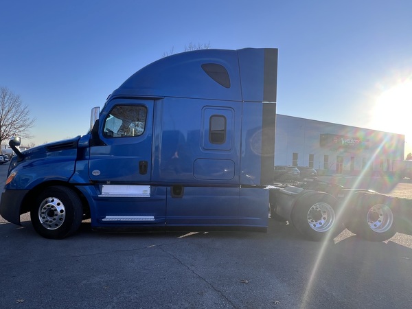 FREIGHTLINER CASCADIA 126SLP 2020 2