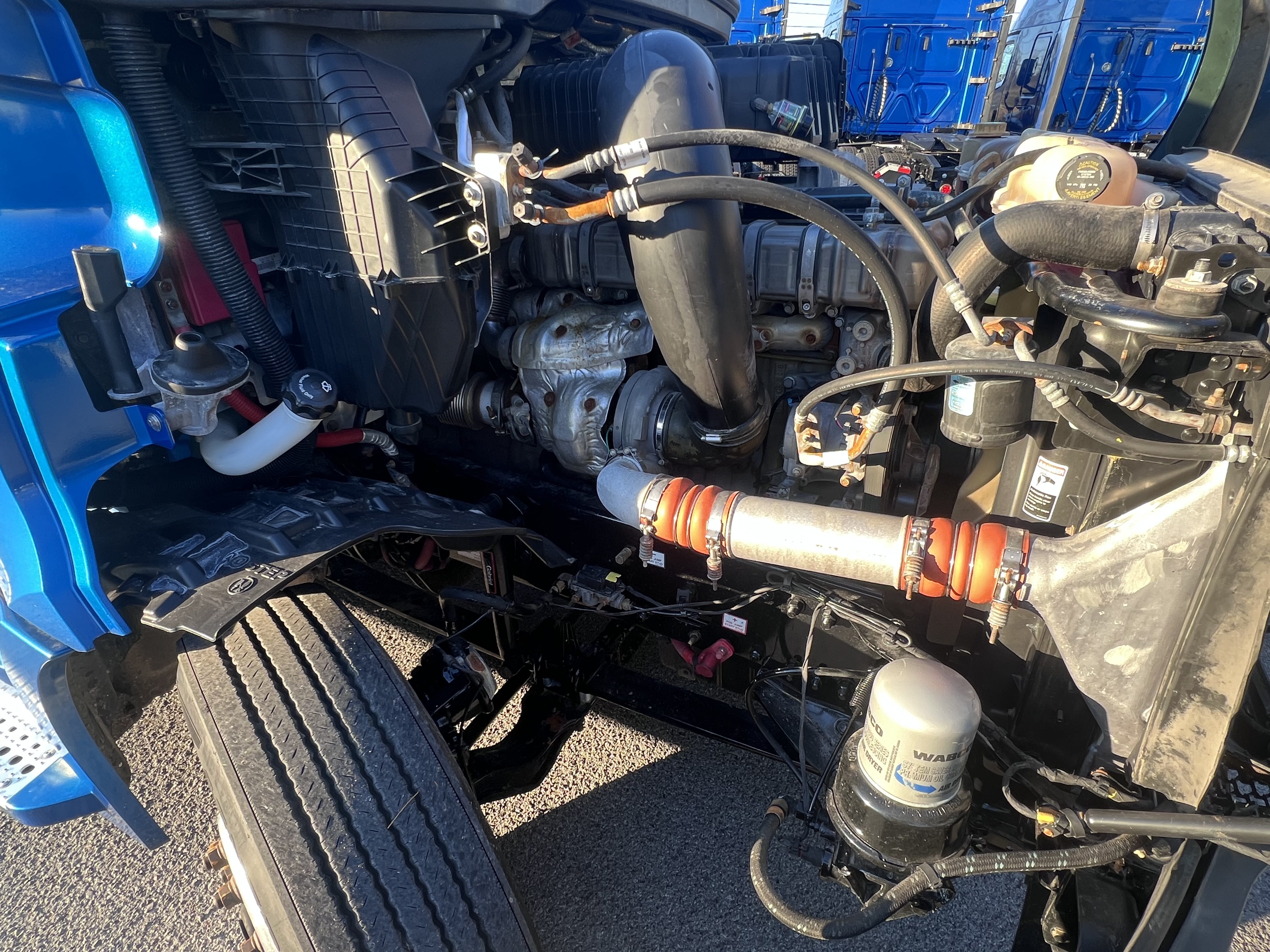 2020 FREIGHTLINER CASCADIA 126SLP - image 8