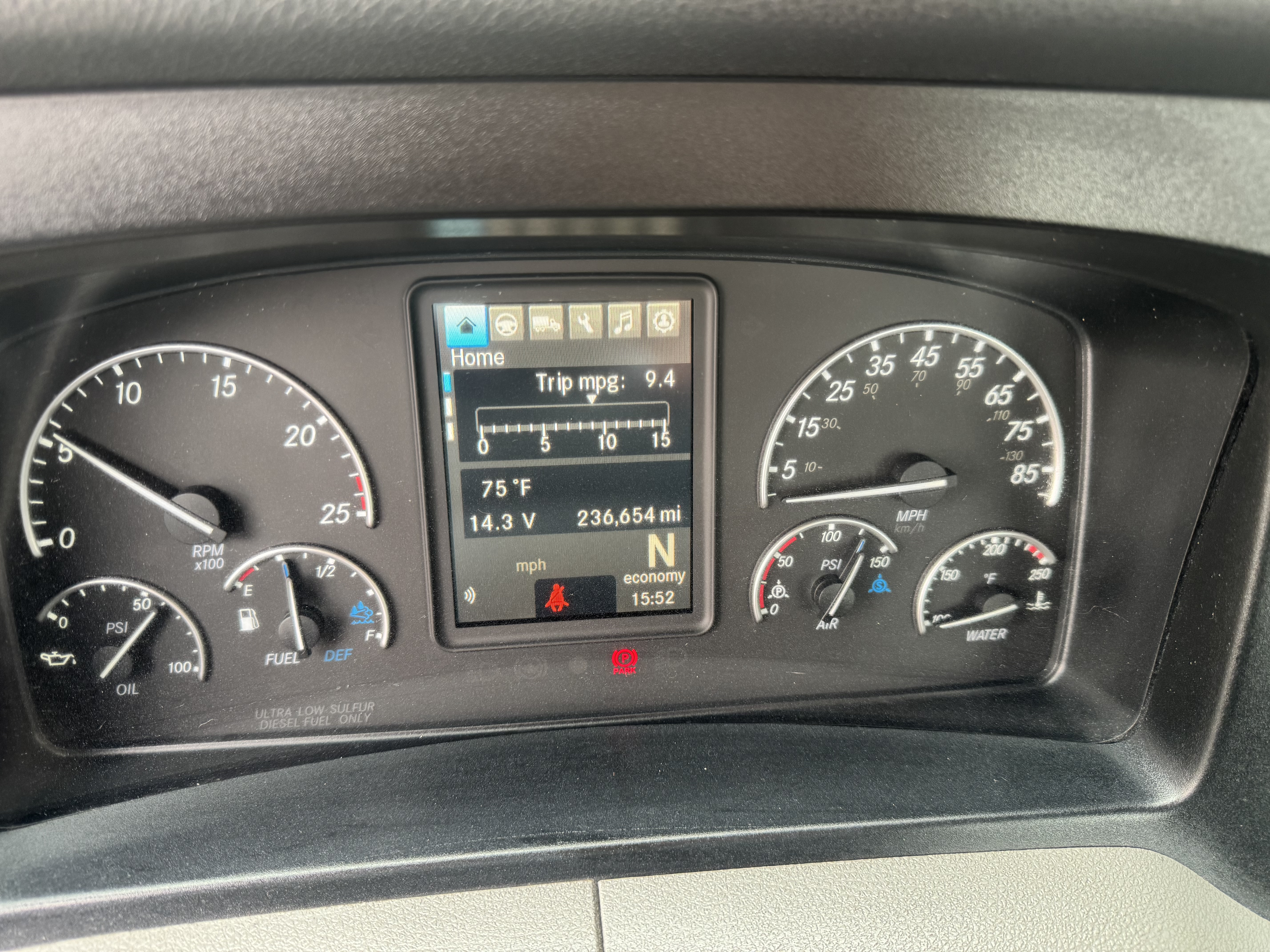 2021 FREIGHTLINER CASCADIA 126DC - image 14