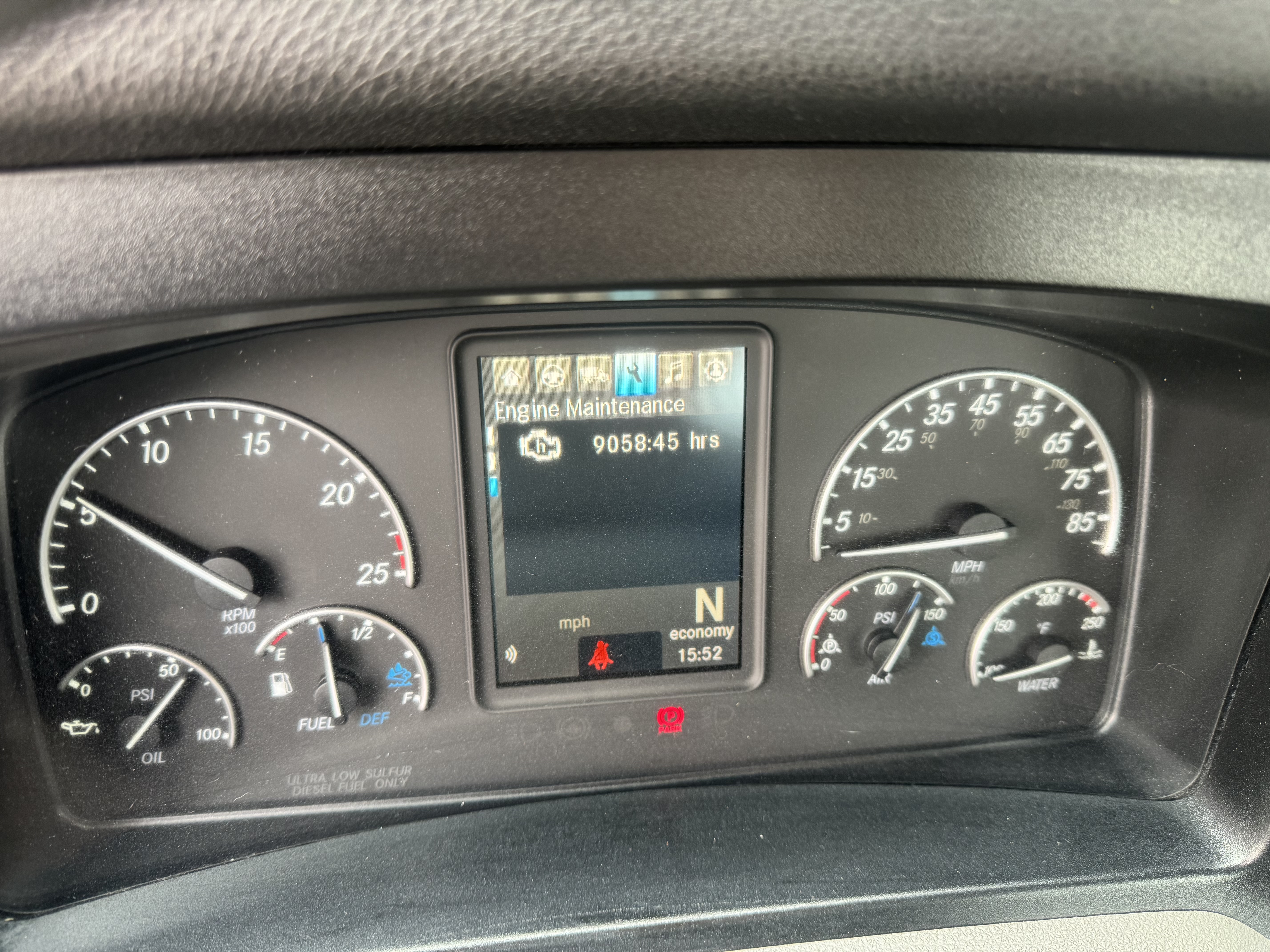 2021 FREIGHTLINER CASCADIA 126DC - image 15