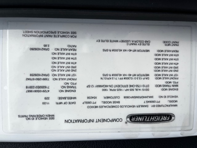 2021 FREIGHTLINER CASCADIA 126SLP - image 2