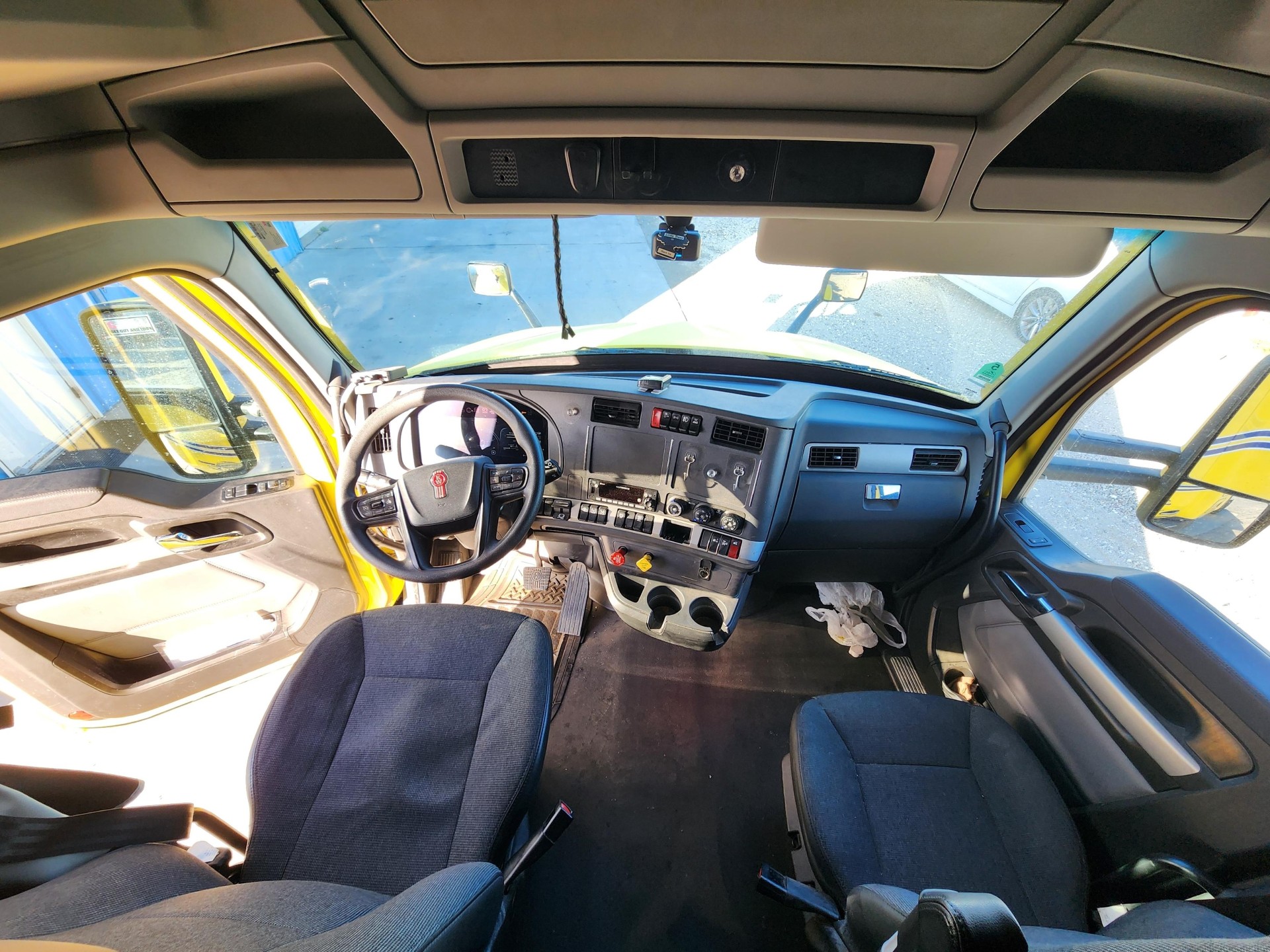 2024 KENWORTH T680 - image 24