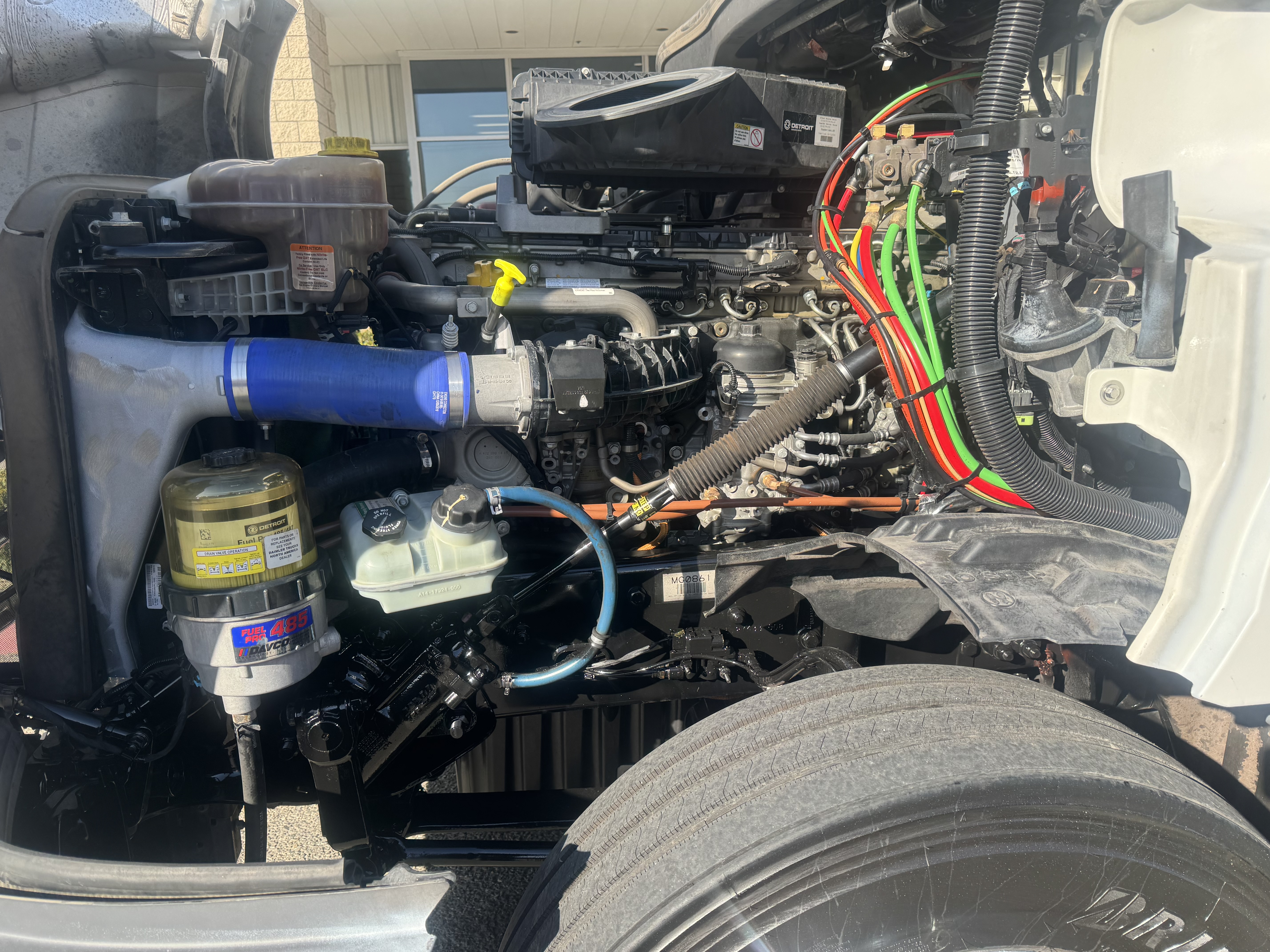 2021 FREIGHTLINER CASCADIA 126DC - image 9