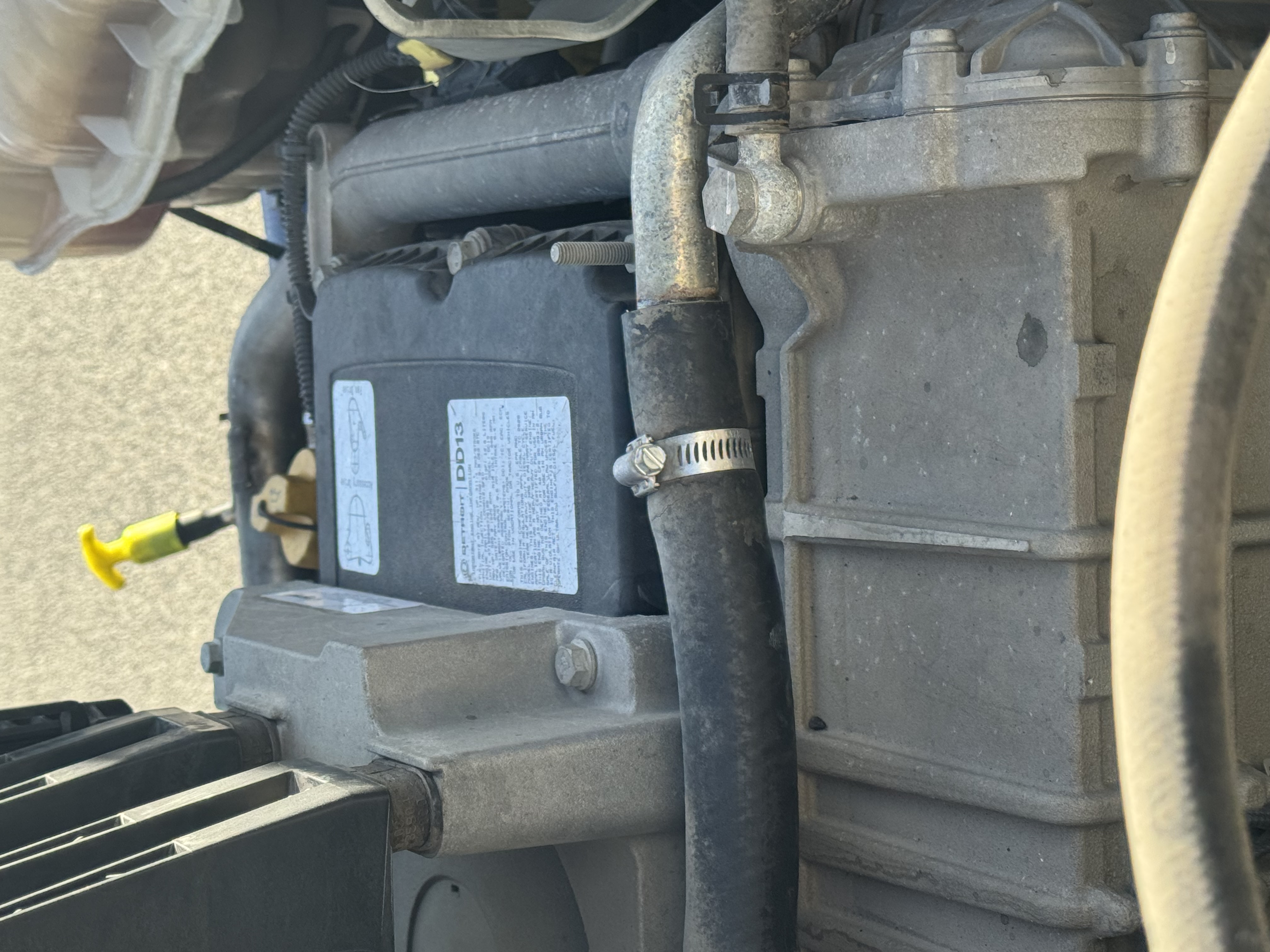 2021 FREIGHTLINER CASCADIA 126DC - image 11