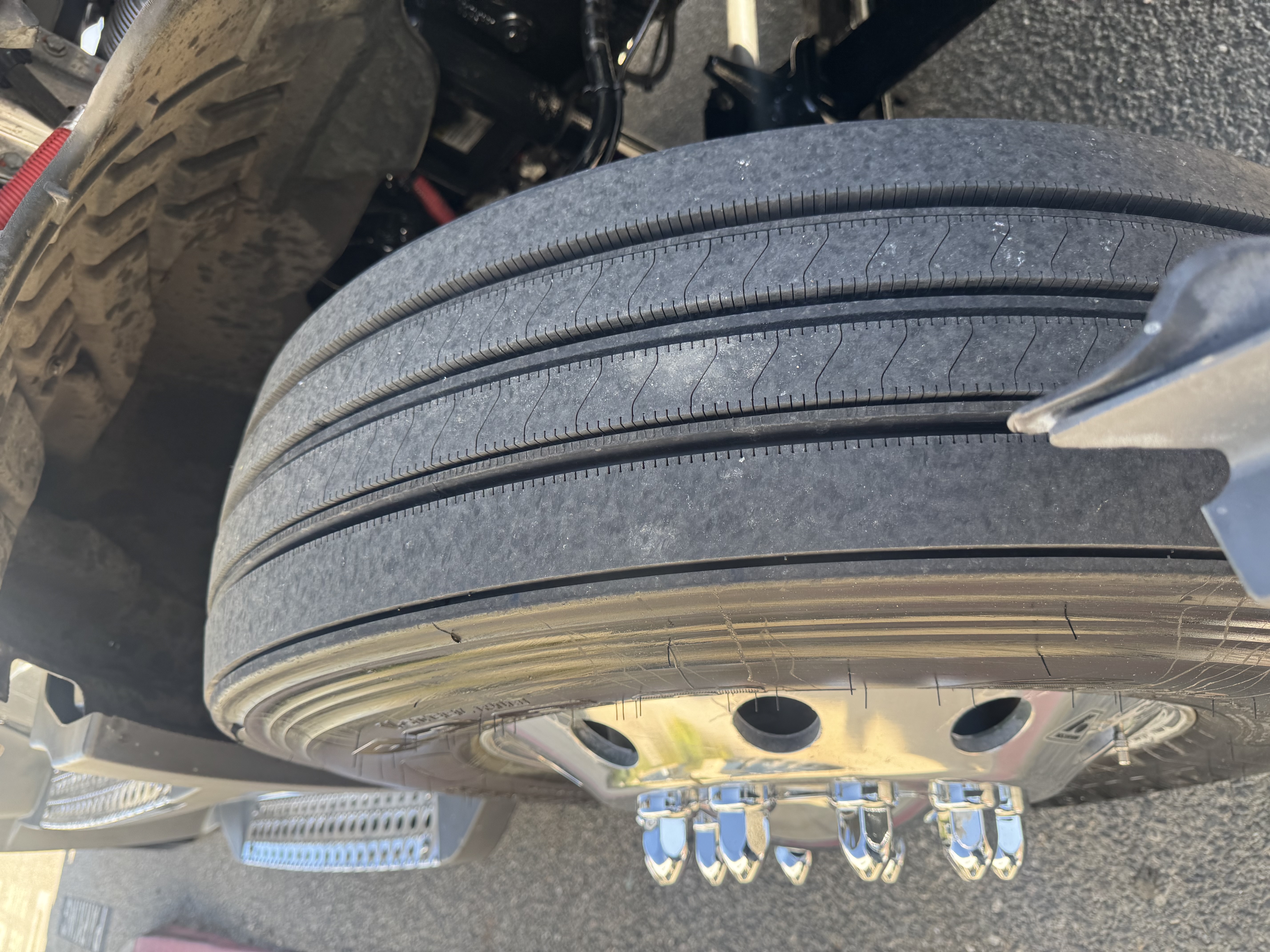 2021 FREIGHTLINER CASCADIA 126DC - image 12