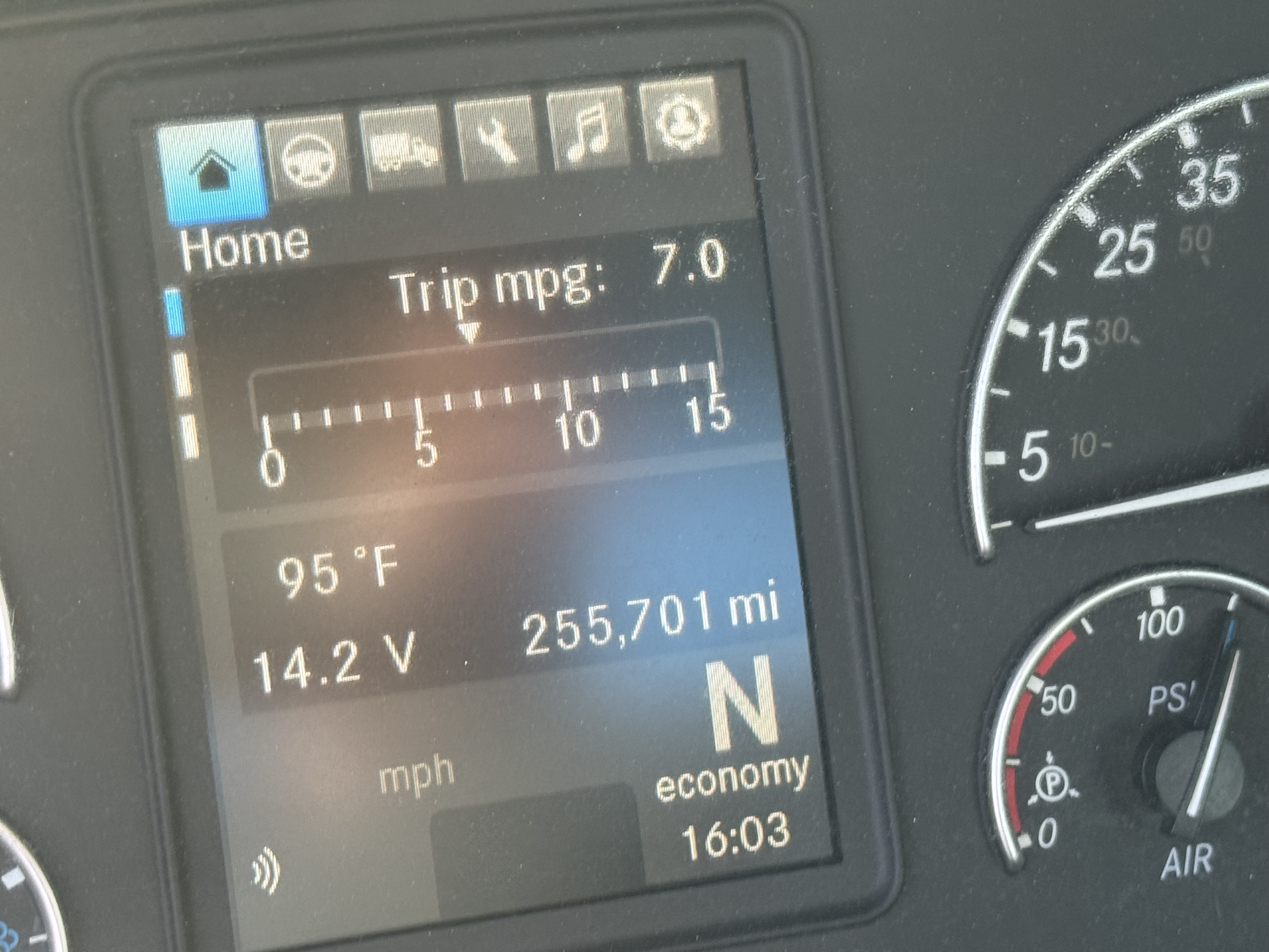 2021 FREIGHTLINER CASCADIA 126DC - image 14