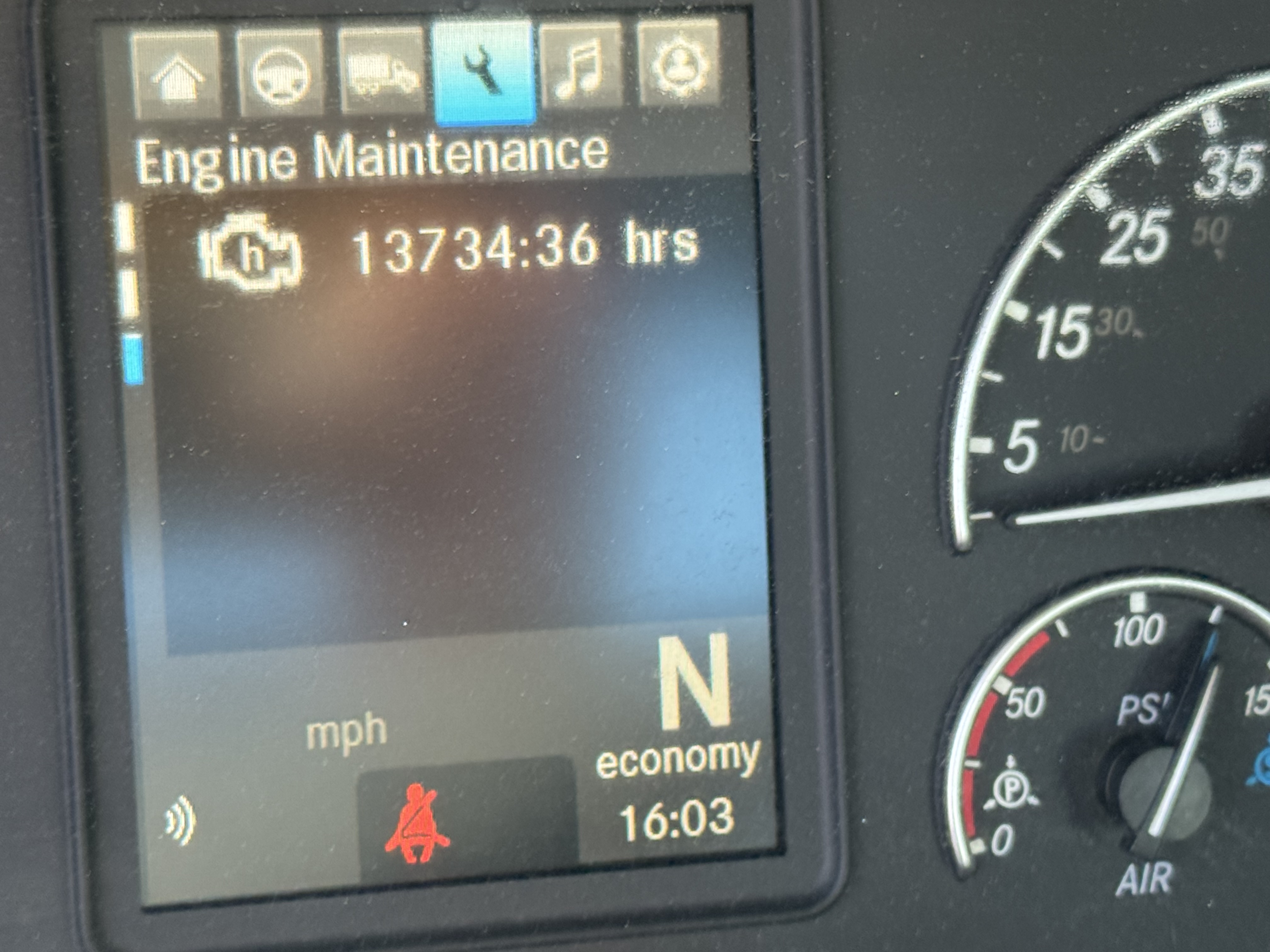 2021 FREIGHTLINER CASCADIA 126DC - image 15