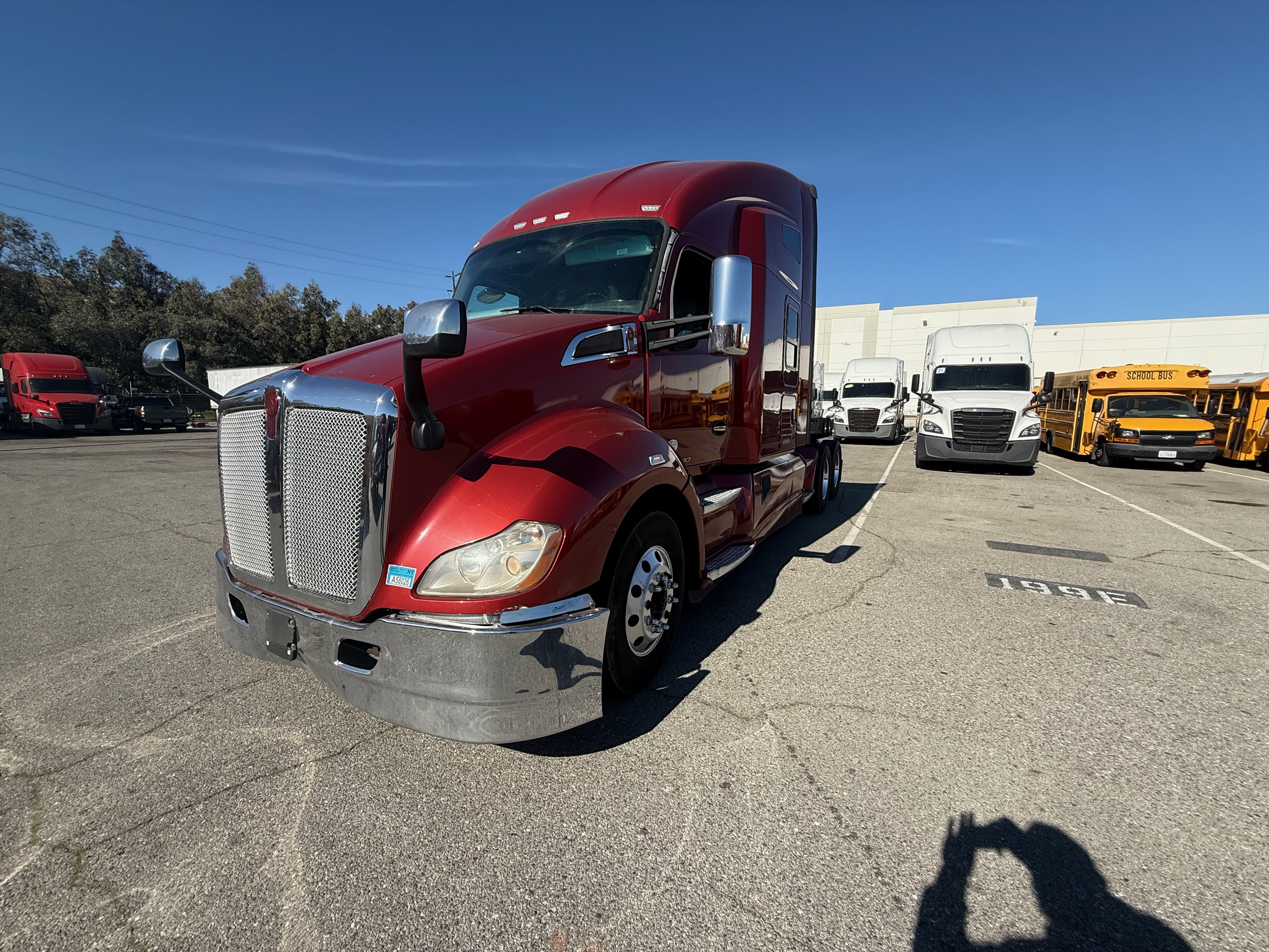 2020 KENWORTH T680 - image 1