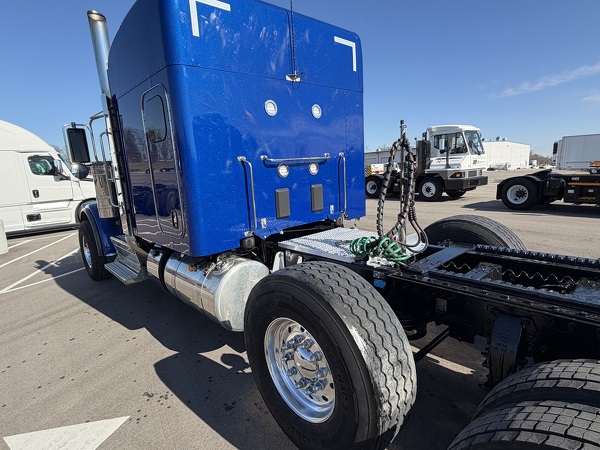 PETERBILT 589 2025 4