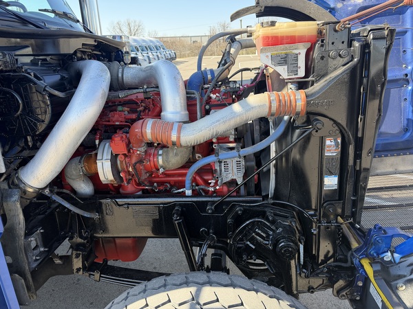 PETERBILT 589 2025 11