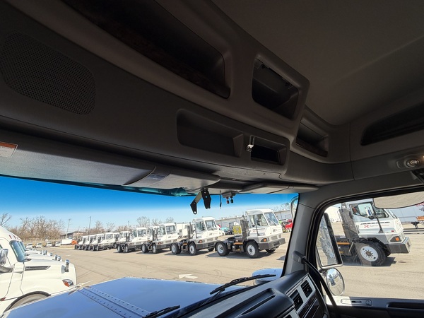 PETERBILT 589 2025 16