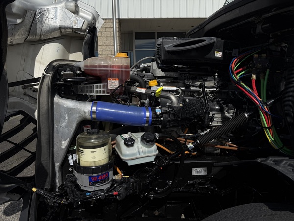 FREIGHTLINER CASCADIA 126DC 2024