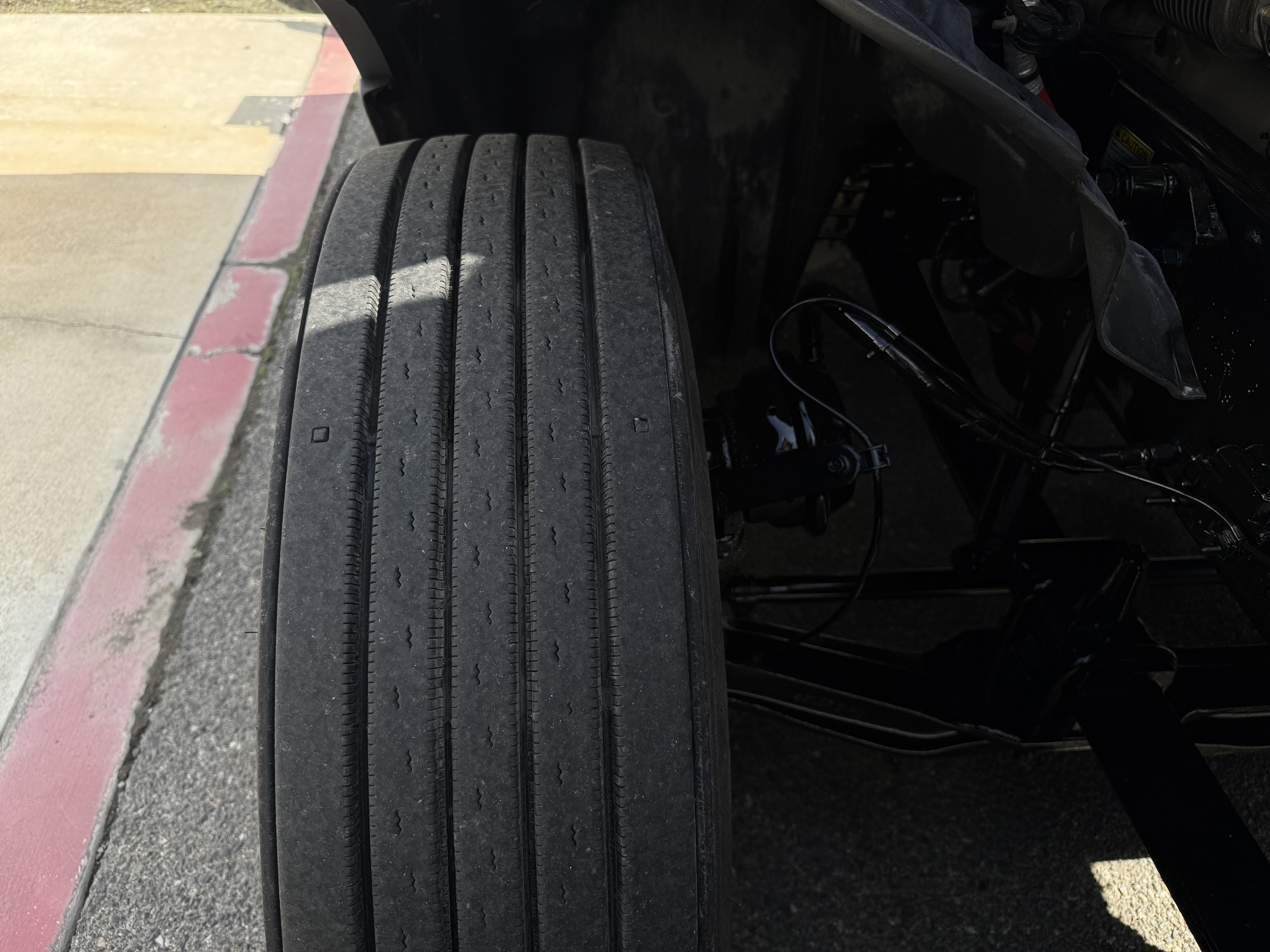 2024 FREIGHTLINER CASCADIA 126DC - image 11