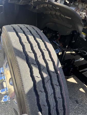 FREIGHTLINER CASCADIA 126DC 2024