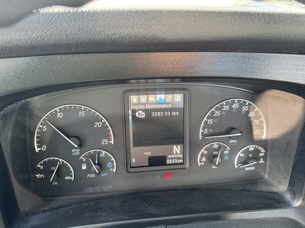 FREIGHTLINER CASCADIA 126DC 2024