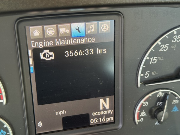 FREIGHTLINER CASCADIA 126DC 2024