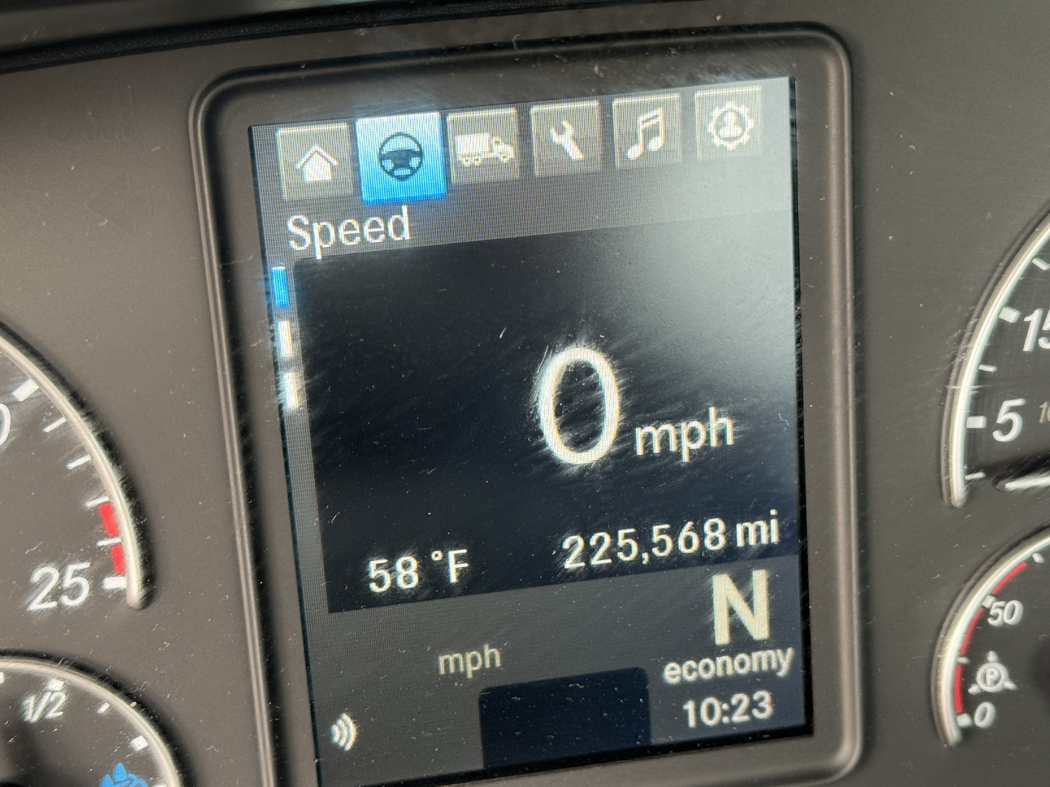 2021 FREIGHTLINER CASCADIA 126DC - image 14