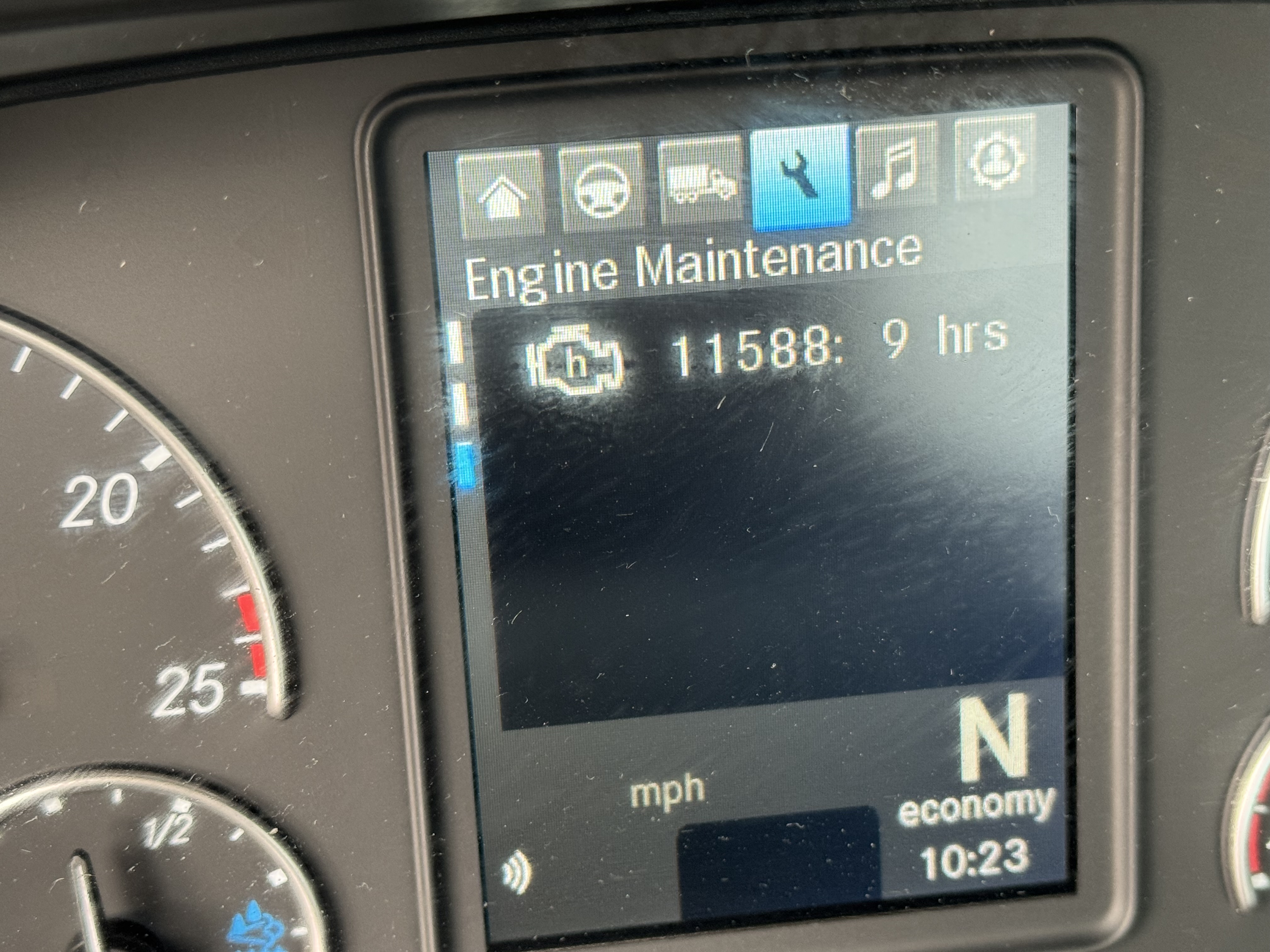 2021 FREIGHTLINER CASCADIA 126DC - image 15