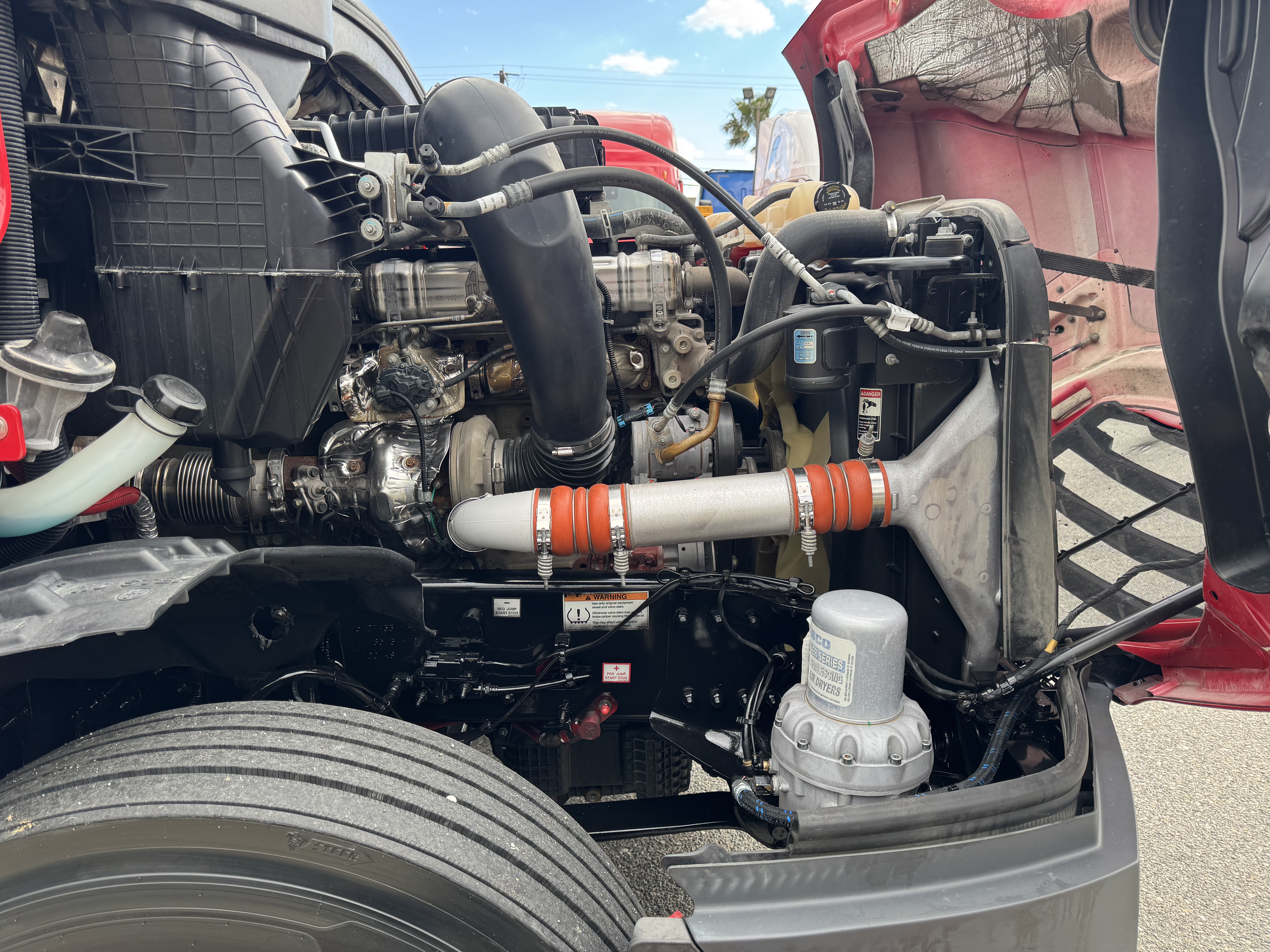 2022 FREIGHTLINER CASCADIA 126SLP - image 9