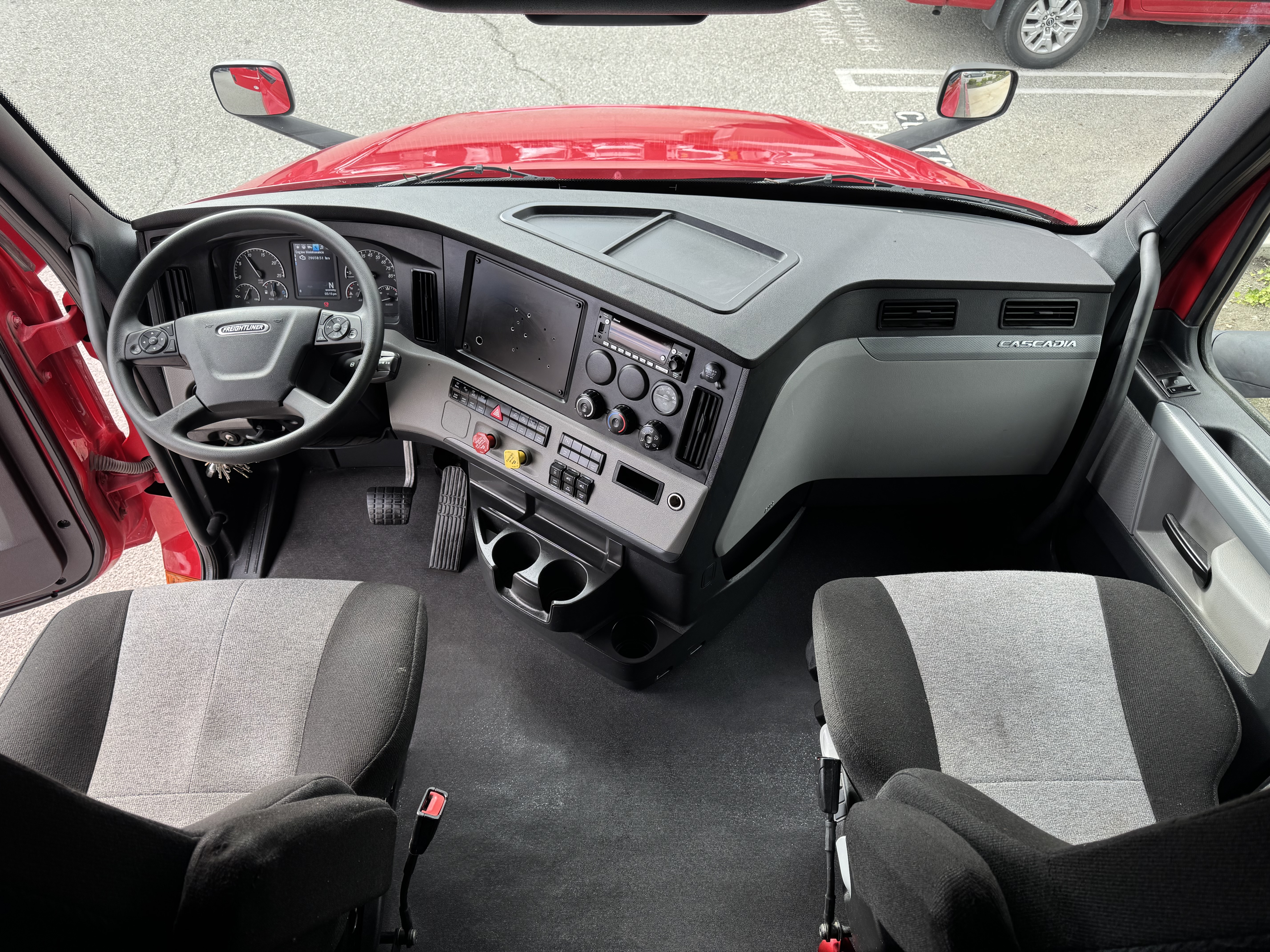 2022 FREIGHTLINER CASCADIA 126SLP - image 17