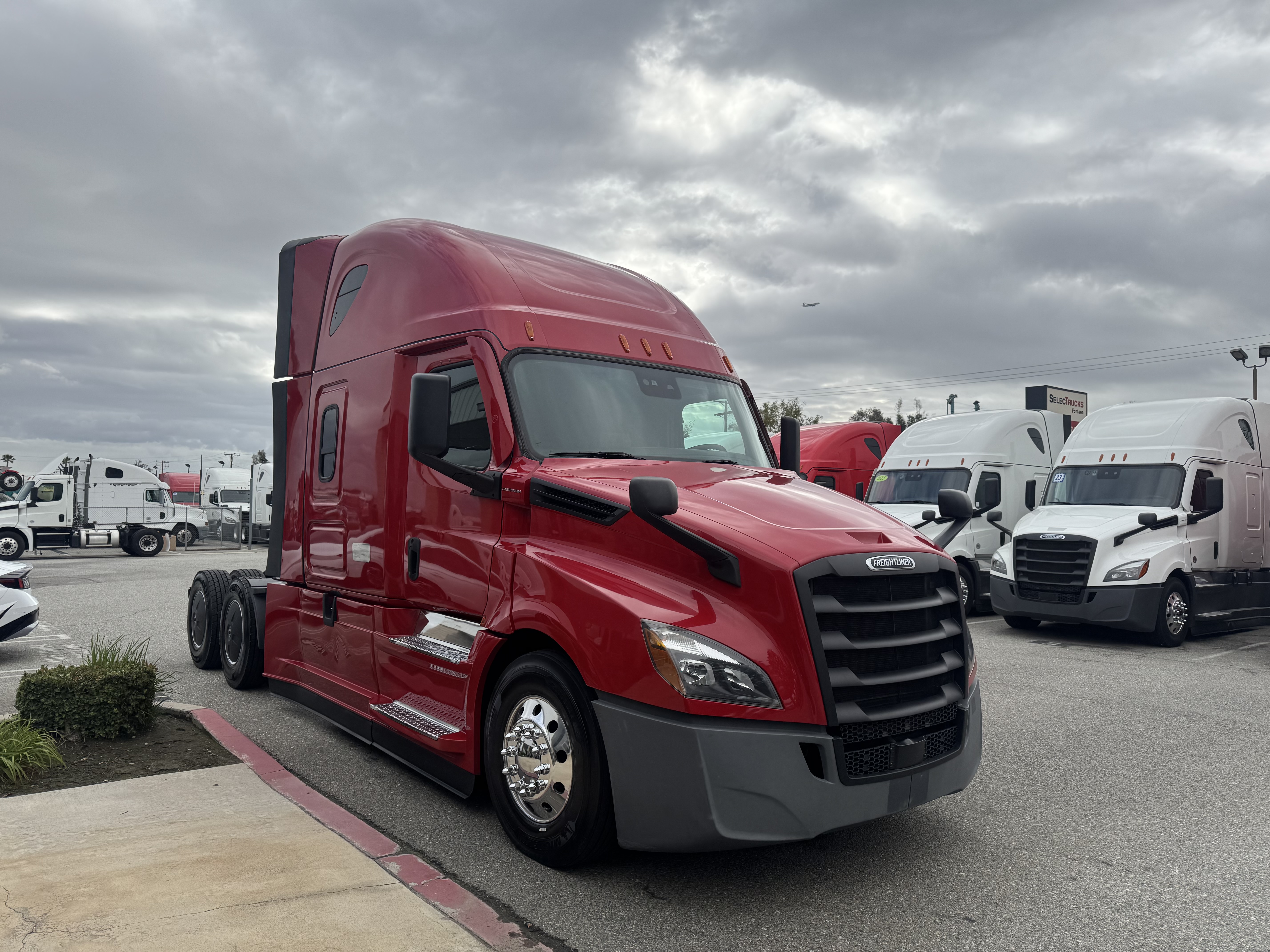 2022 FREIGHTLINER CASCADIA 126SLP - image 8