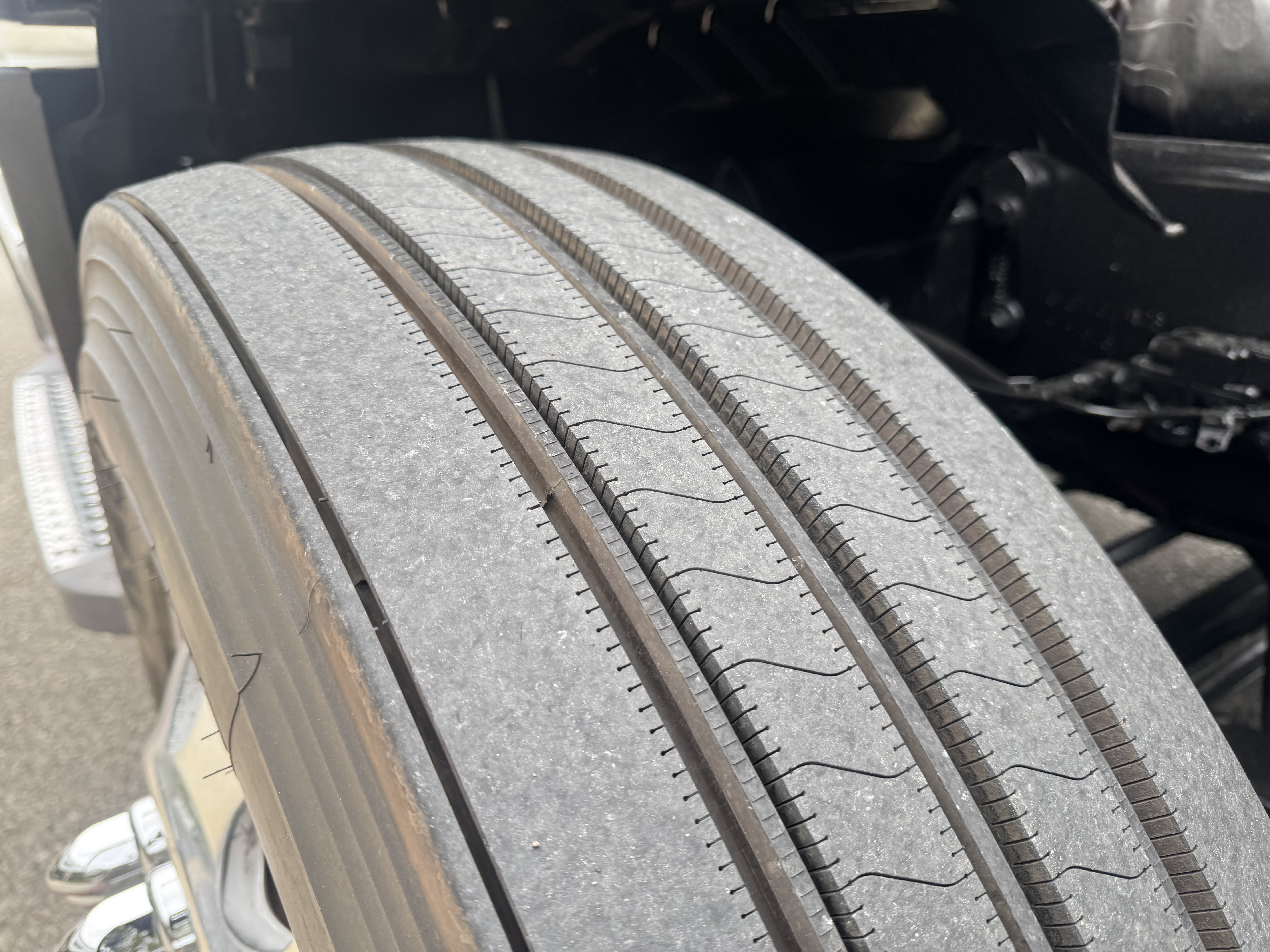 2021 FREIGHTLINER CASCADIA 126DC - image 12