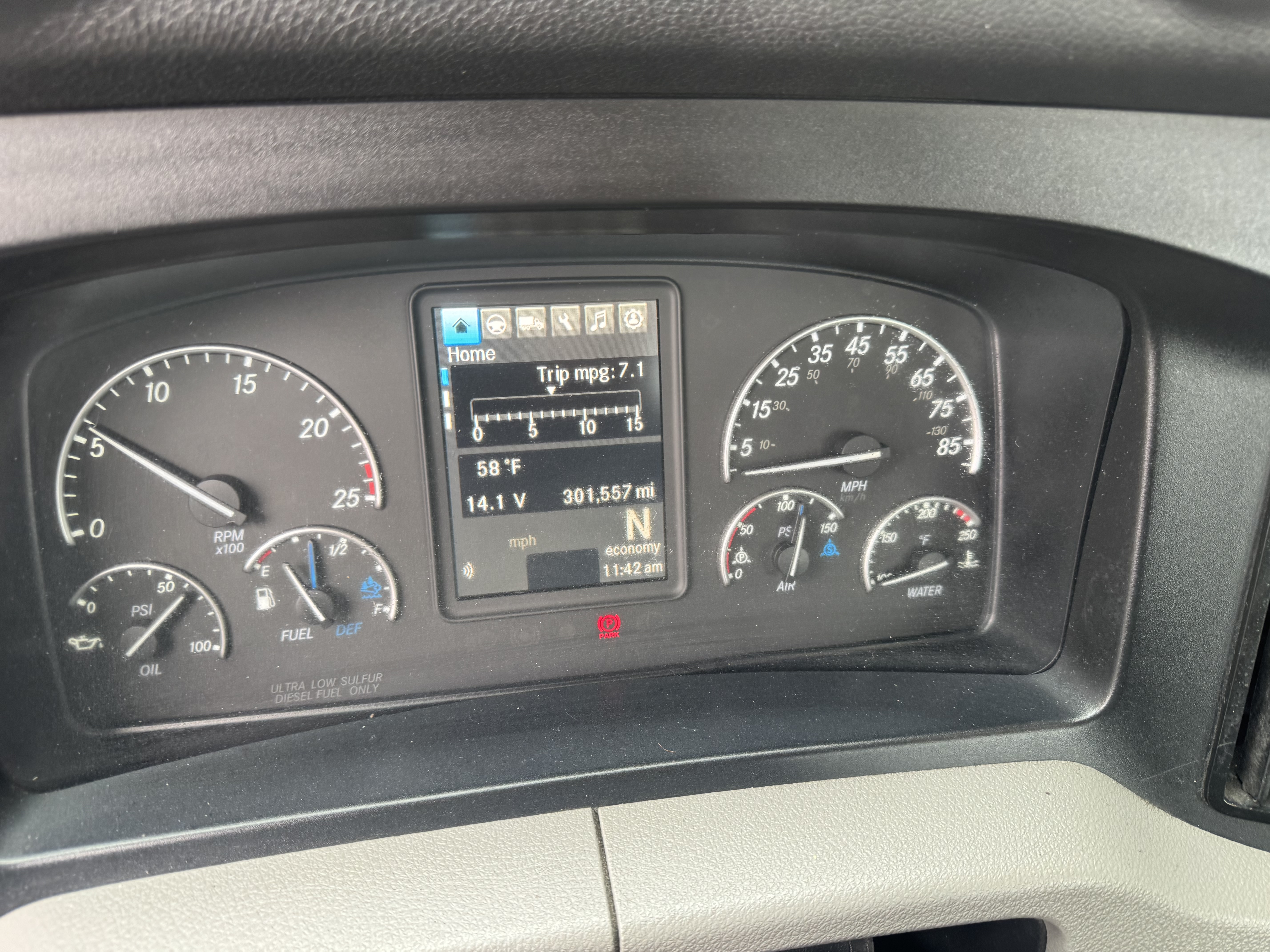 2021 FREIGHTLINER CASCADIA 126DC - image 14