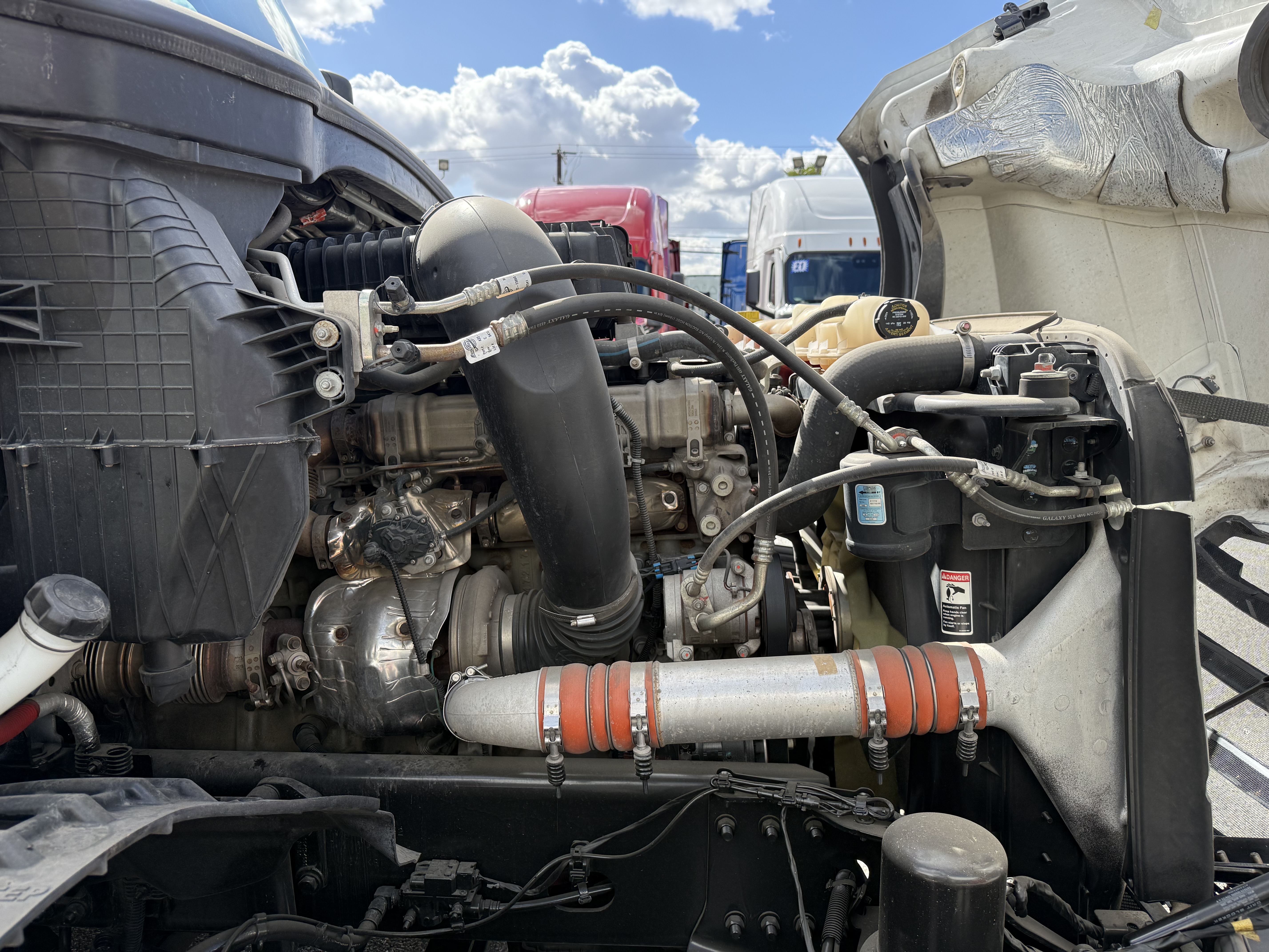 2023 FREIGHTLINER CASCADIA 126SLP - image 10