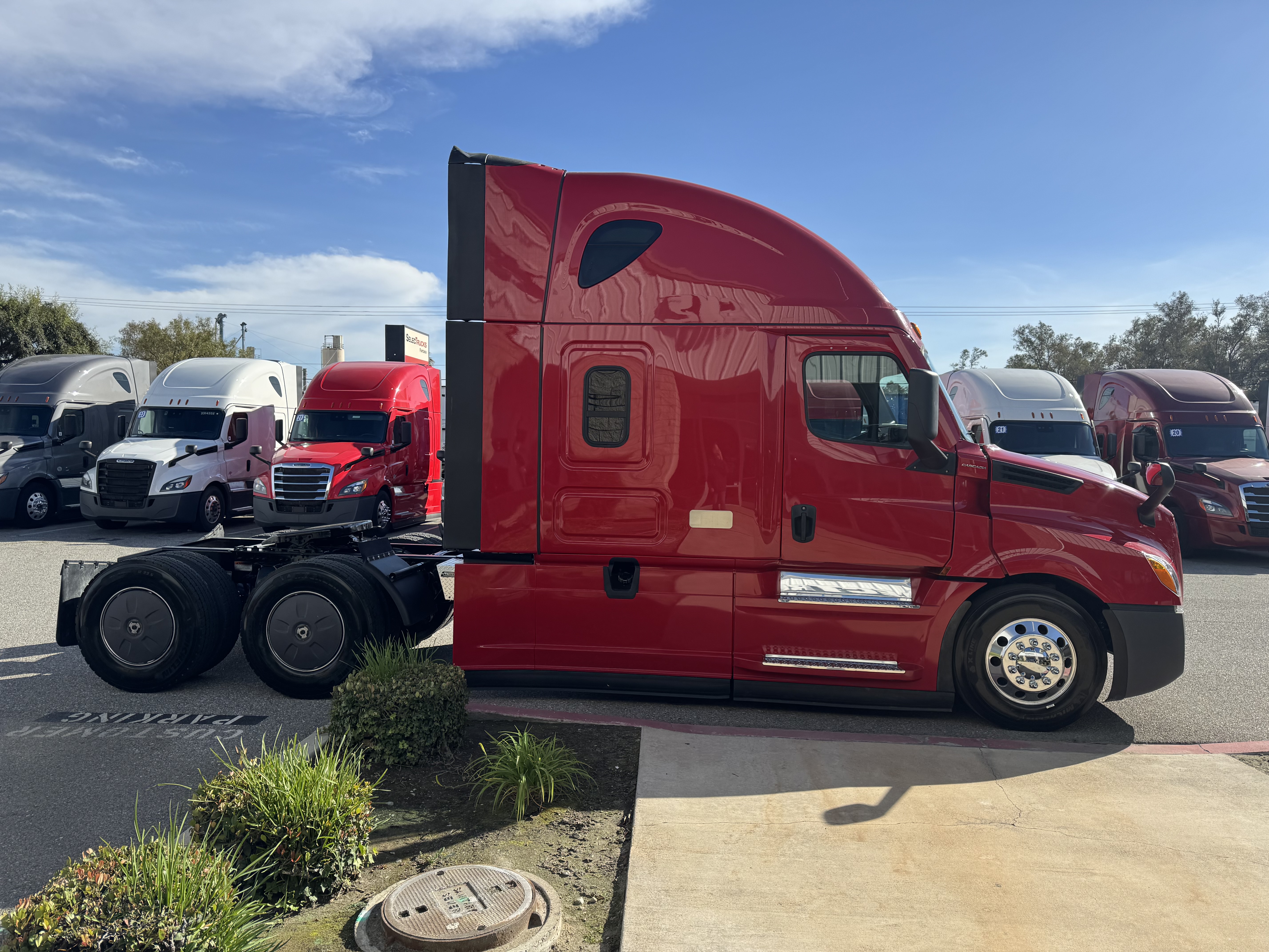 2022 FREIGHTLINER CASCADIA 126SLP - image 7