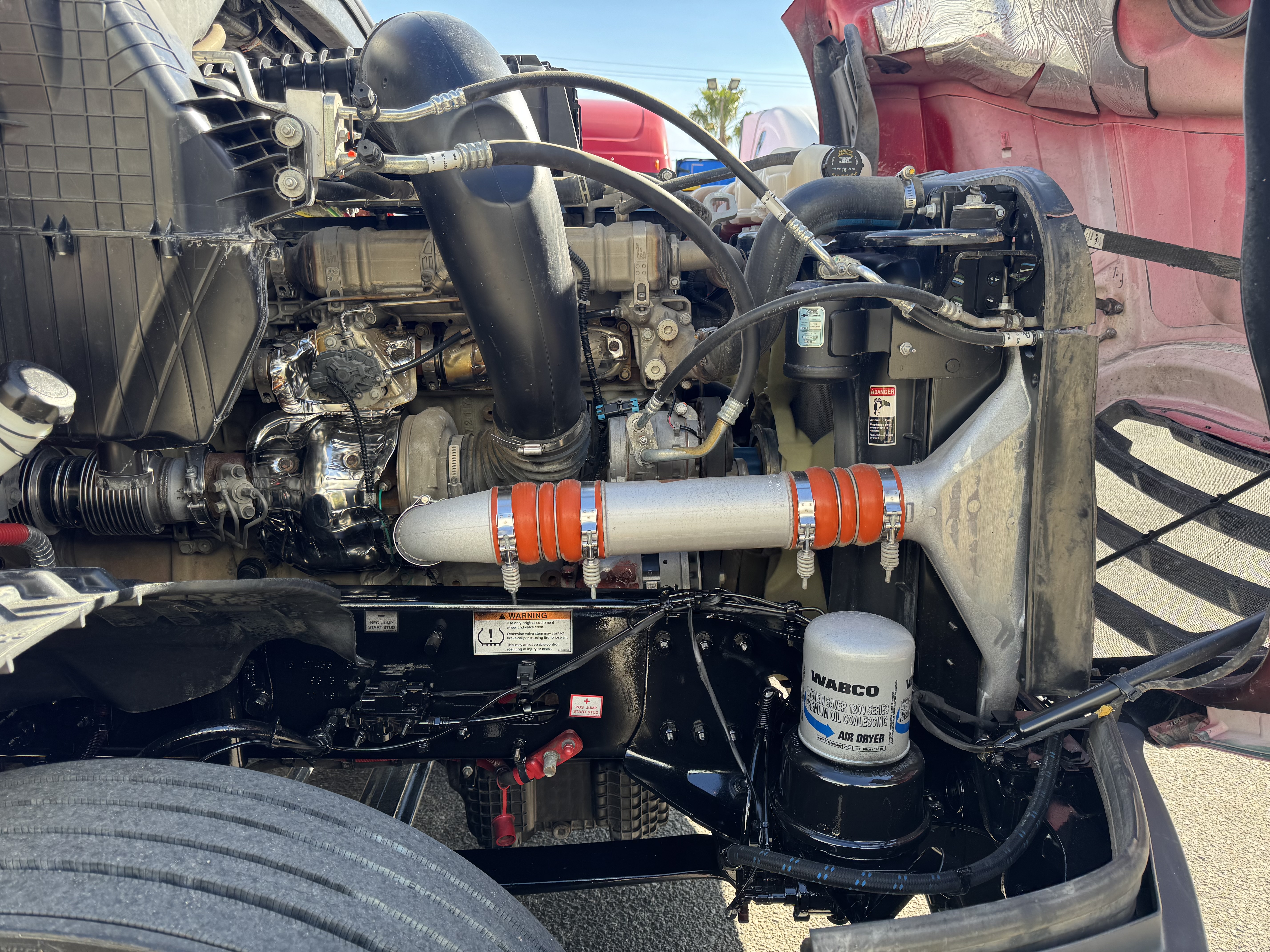 2022 FREIGHTLINER CASCADIA 126SLP - image 8