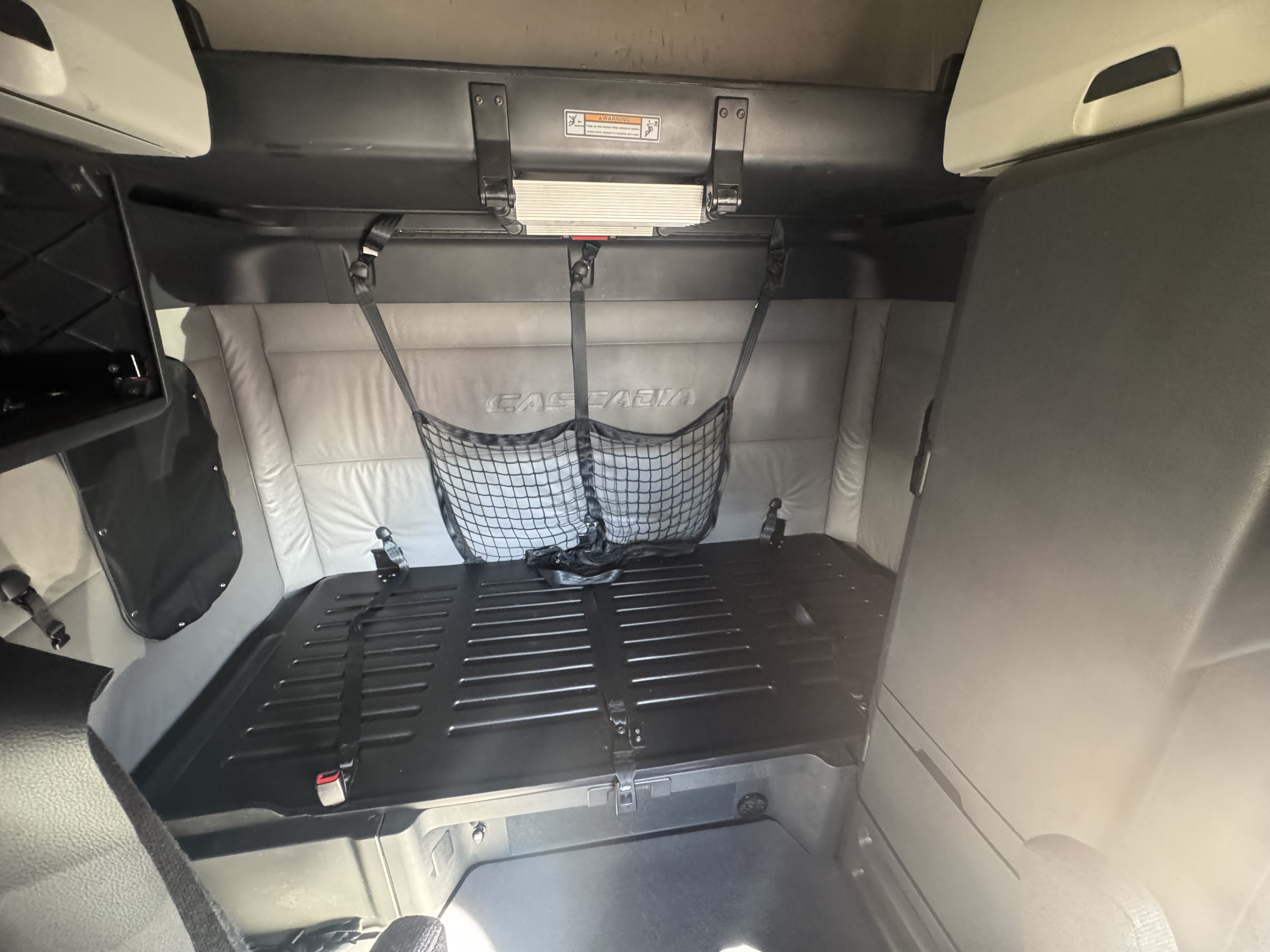 2022 FREIGHTLINER CASCADIA 126SLP - image 16